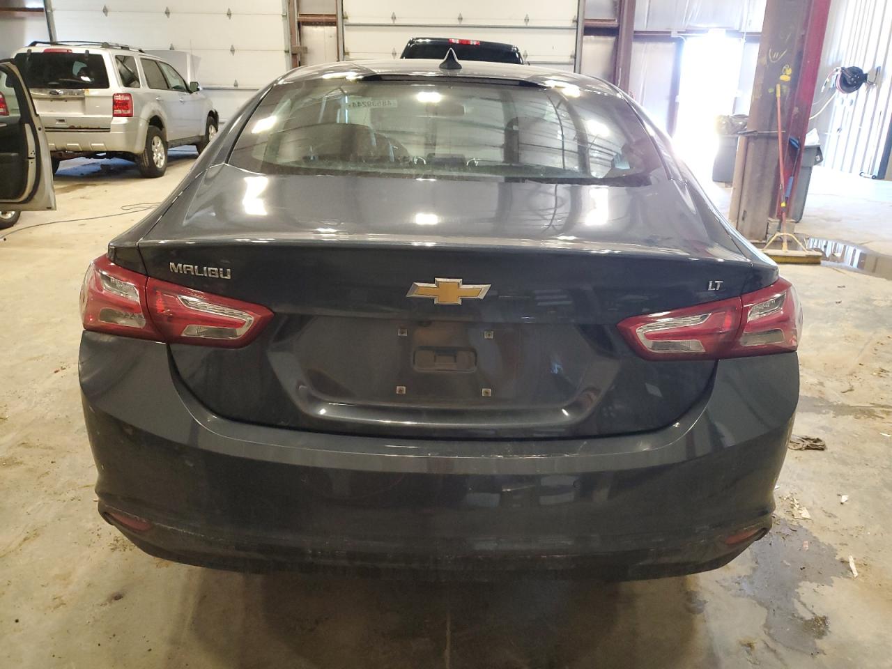 Photo 5 VIN: 1G1ZD5STXKF153753 - CHEVROLET MALIBU 