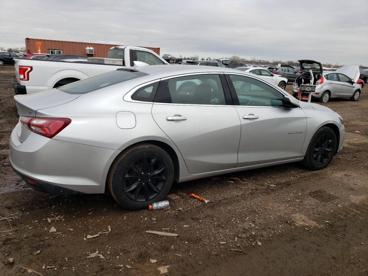 Photo 2 VIN: 1G1ZD5STXKF160430 - CHEVROLET MALIBU 