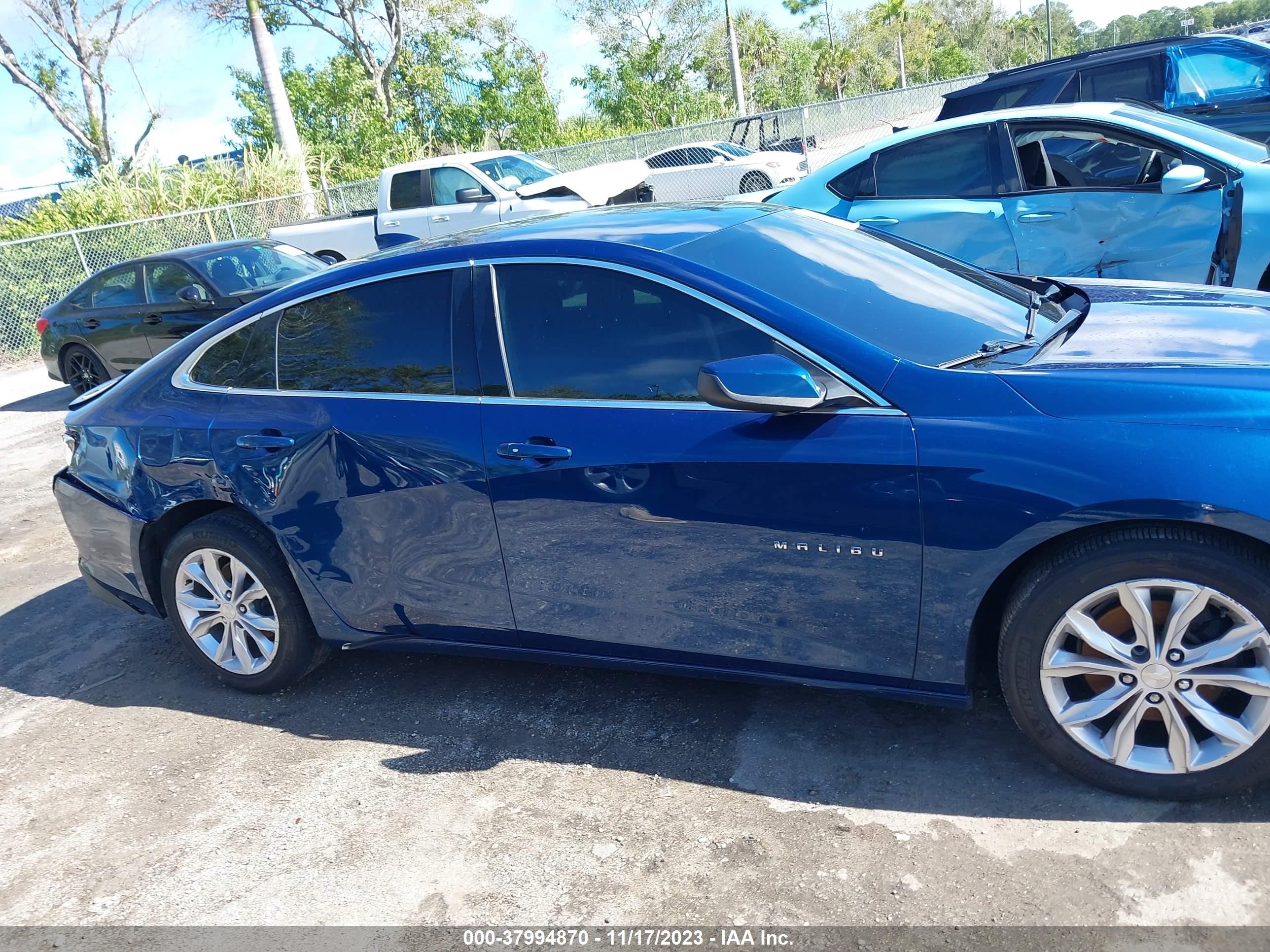 Photo 11 VIN: 1G1ZD5STXKF190494 - CHEVROLET MALIBU 