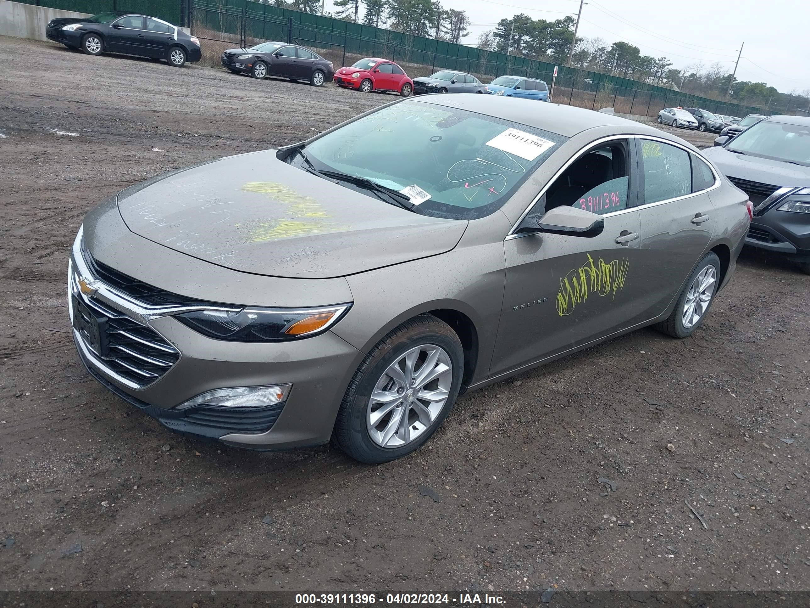 Photo 2 VIN: 1G1ZD5STXLF109365 - CHEVROLET MALIBU 