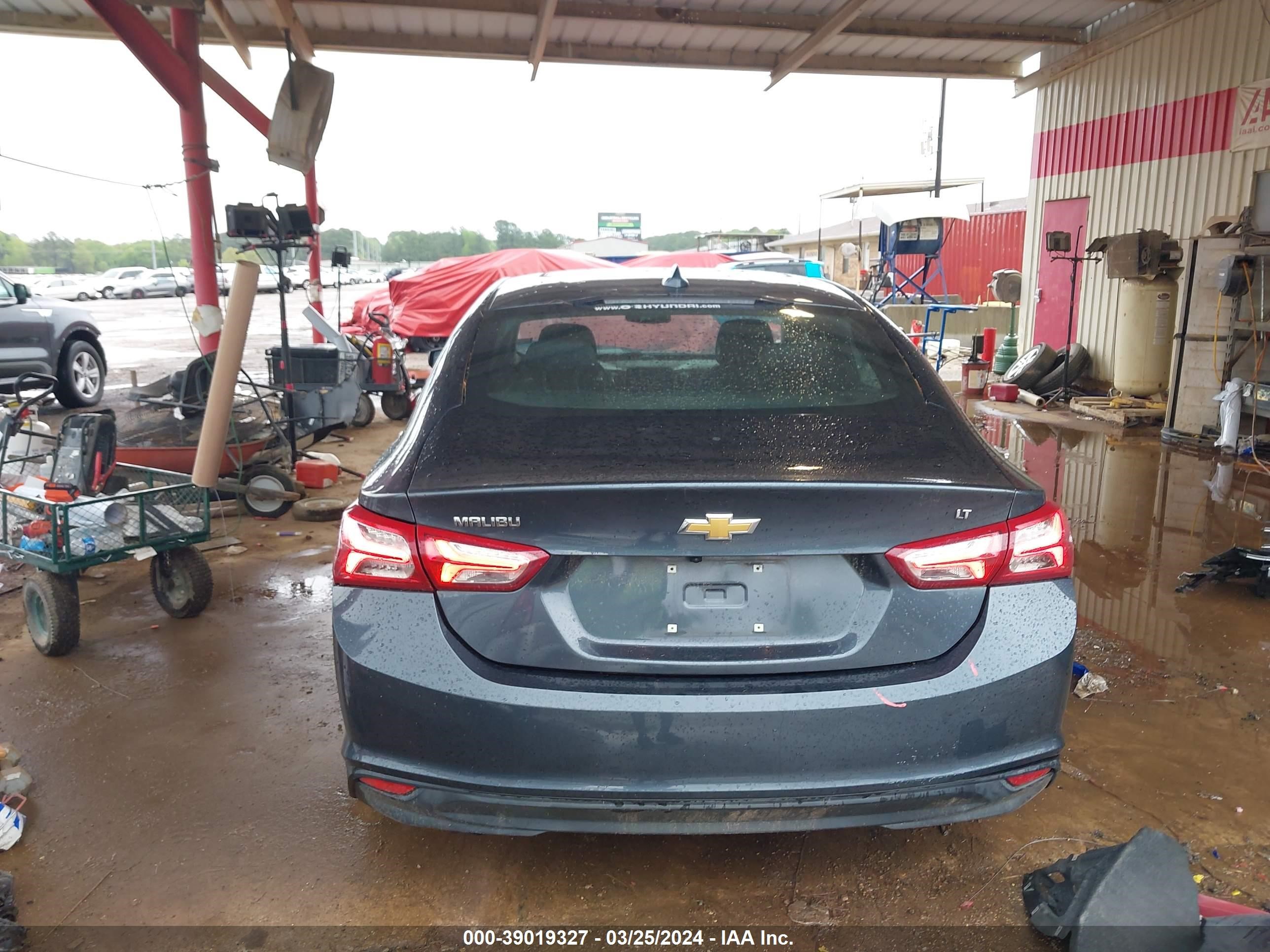 Photo 15 VIN: 1G1ZD5STXMF066180 - CHEVROLET MALIBU 