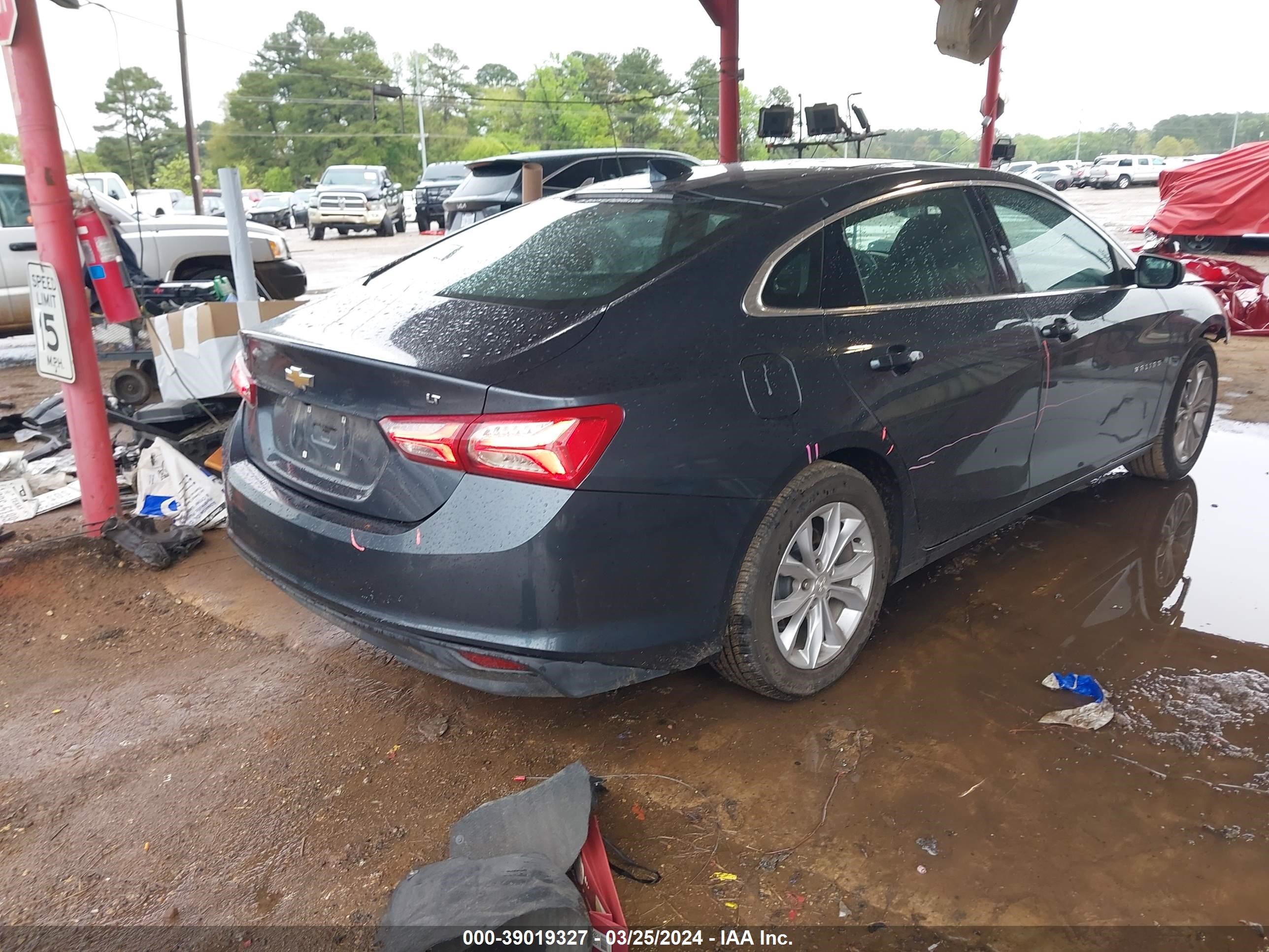 Photo 3 VIN: 1G1ZD5STXMF066180 - CHEVROLET MALIBU 