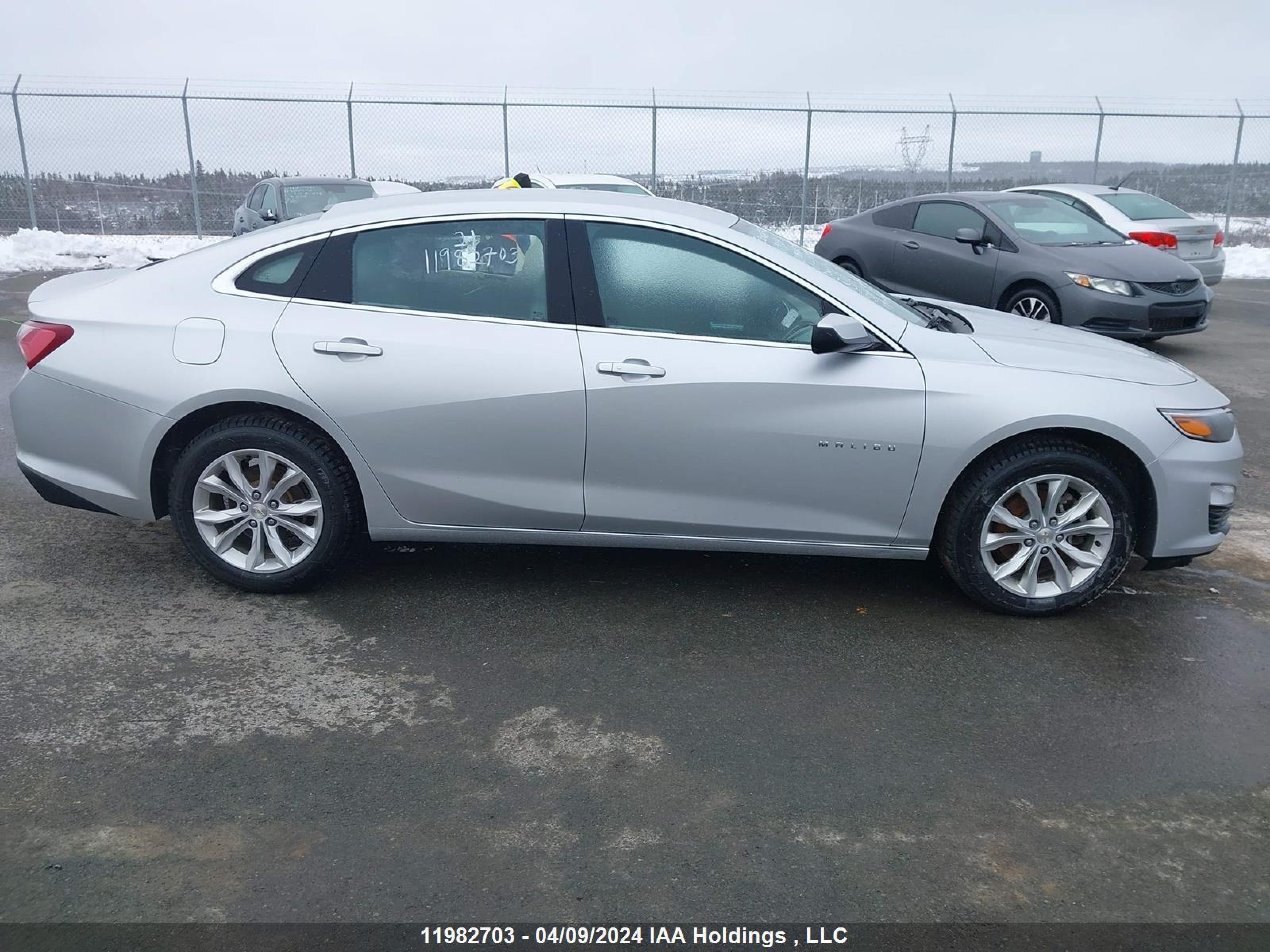 Photo 13 VIN: 1G1ZD5STXMF069922 - CHEVROLET MALIBU 