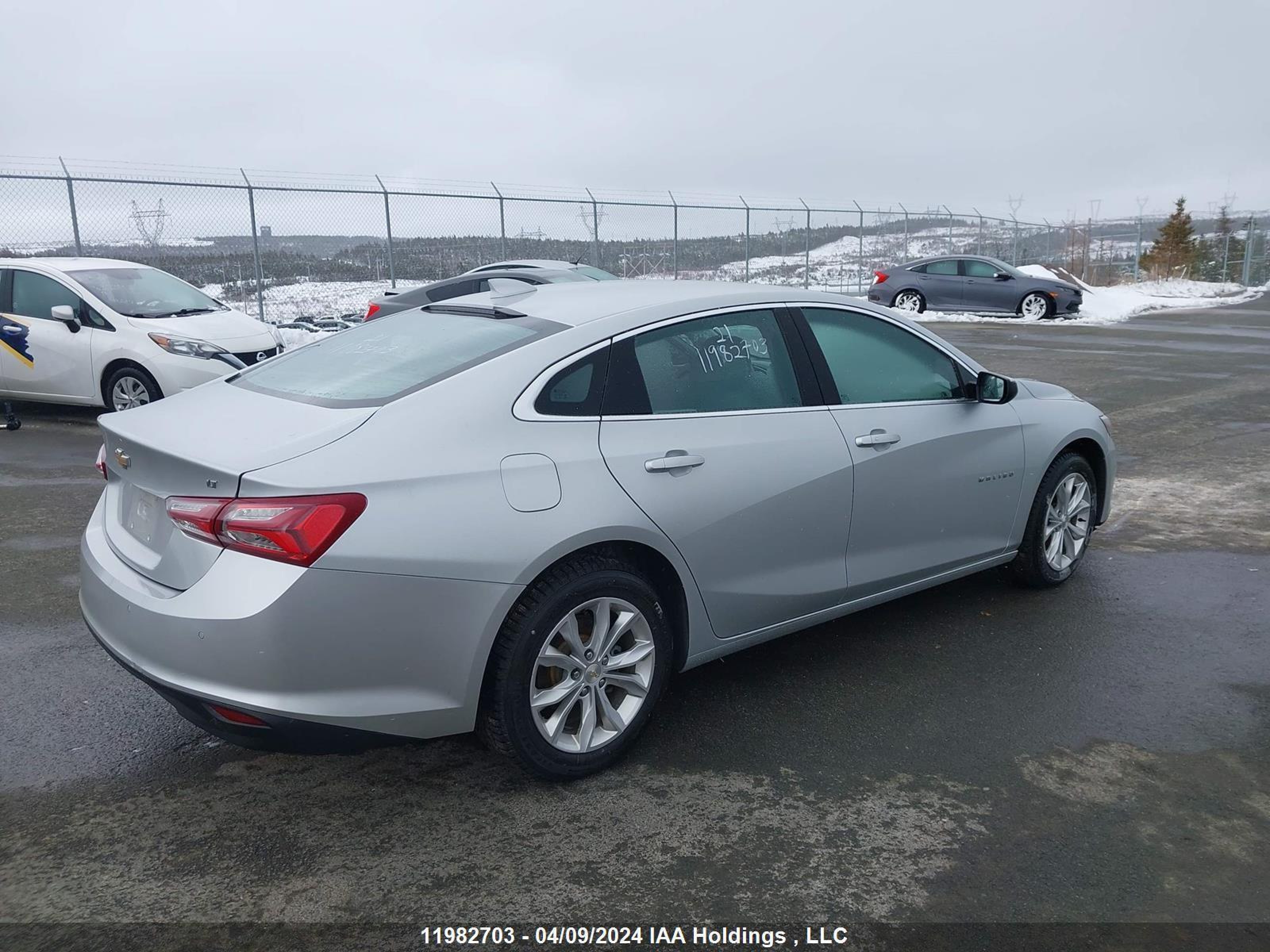 Photo 3 VIN: 1G1ZD5STXMF069922 - CHEVROLET MALIBU 