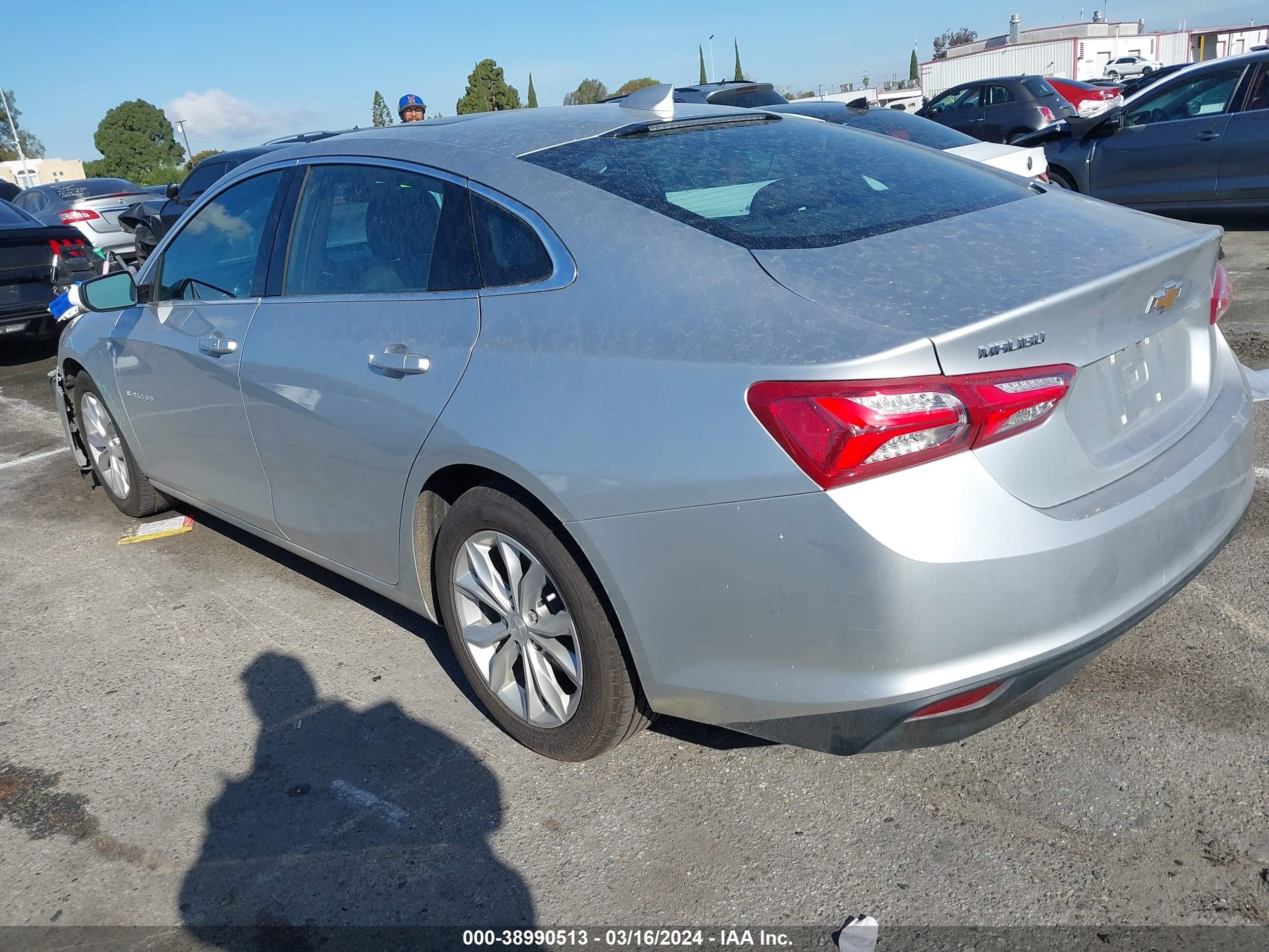 Photo 2 VIN: 1G1ZD5STXMF071735 - CHEVROLET MALIBU 