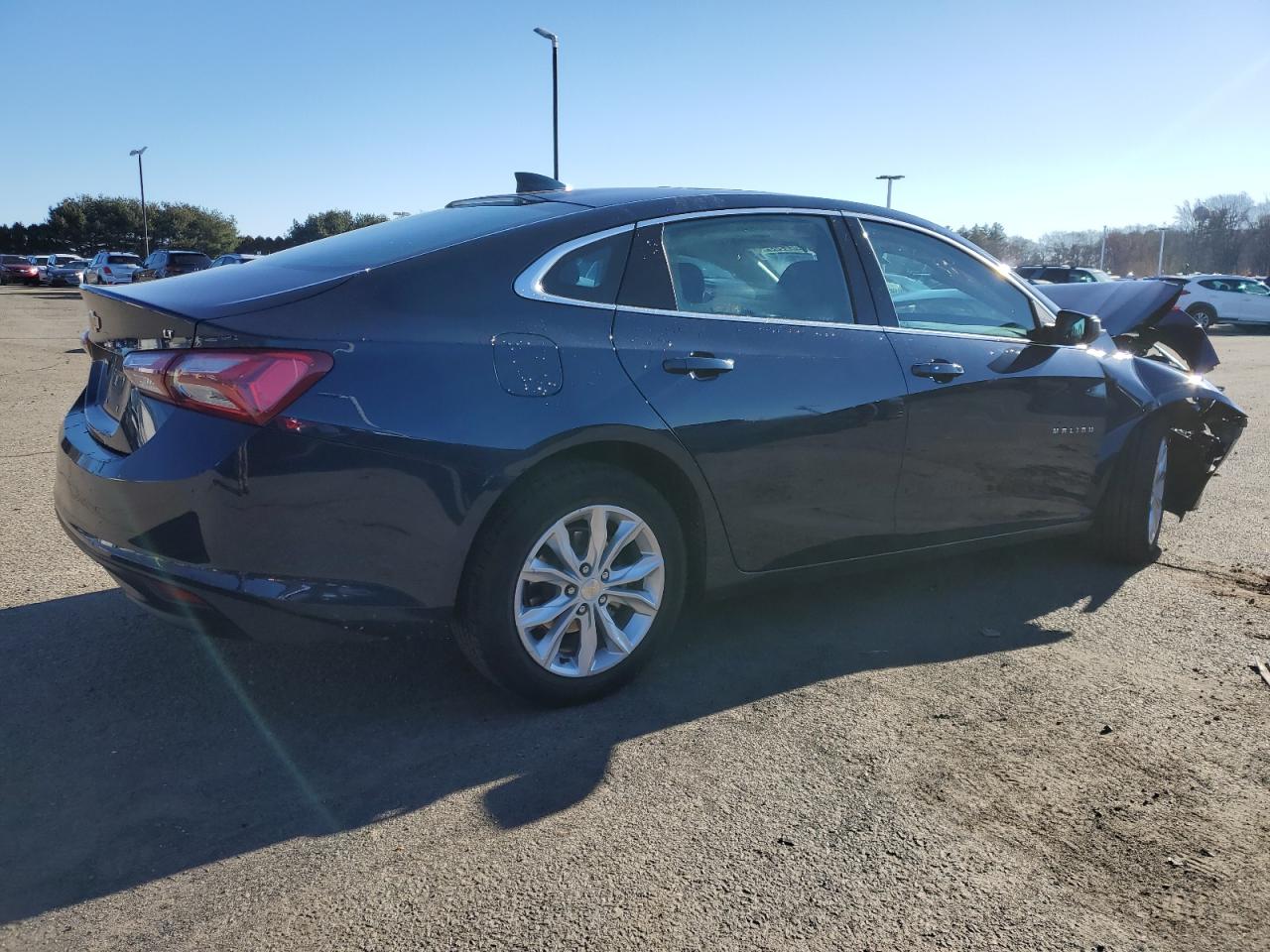 Photo 2 VIN: 1G1ZD5STXNF142367 - CHEVROLET MALIBU 