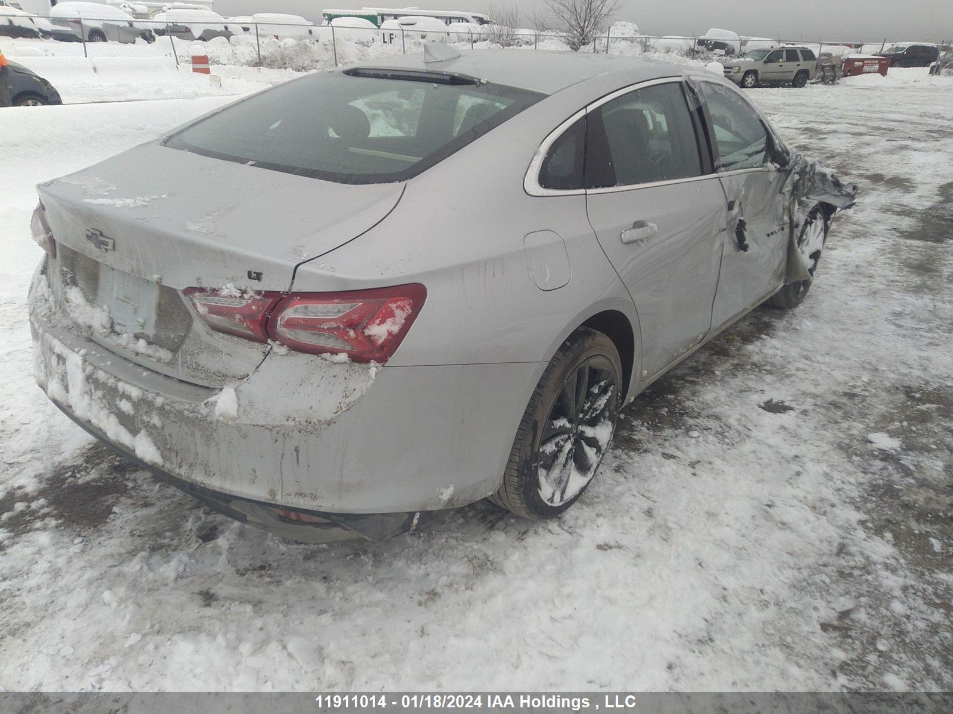 Photo 3 VIN: 1G1ZD5STXNF157810 - CHEVROLET MALIBU 