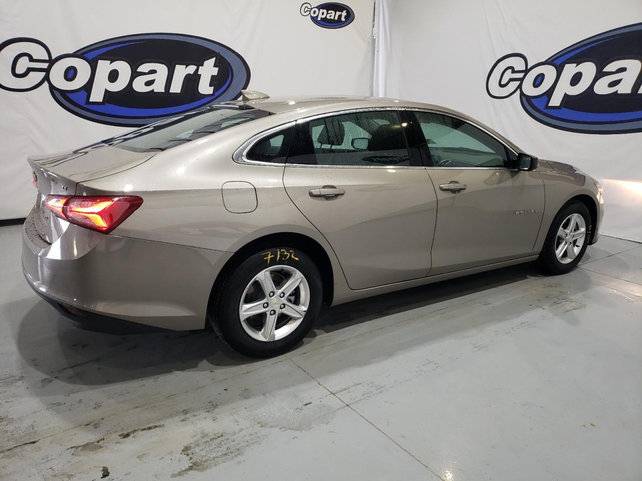 Photo 2 VIN: 1G1ZD5STXNF179340 - CHEVROLET MALIBU 