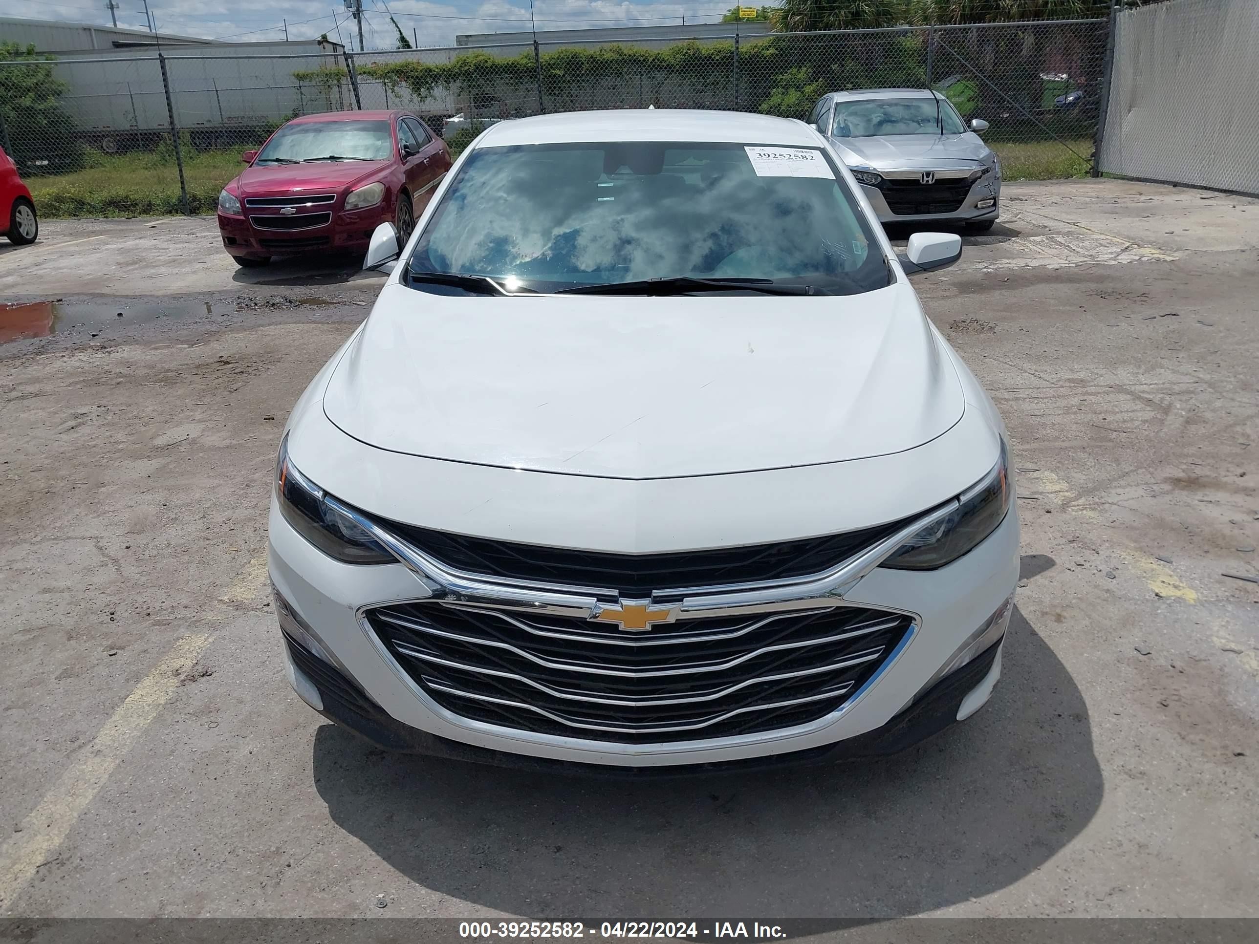 Photo 11 VIN: 1G1ZD5STXPF236252 - CHEVROLET MALIBU 