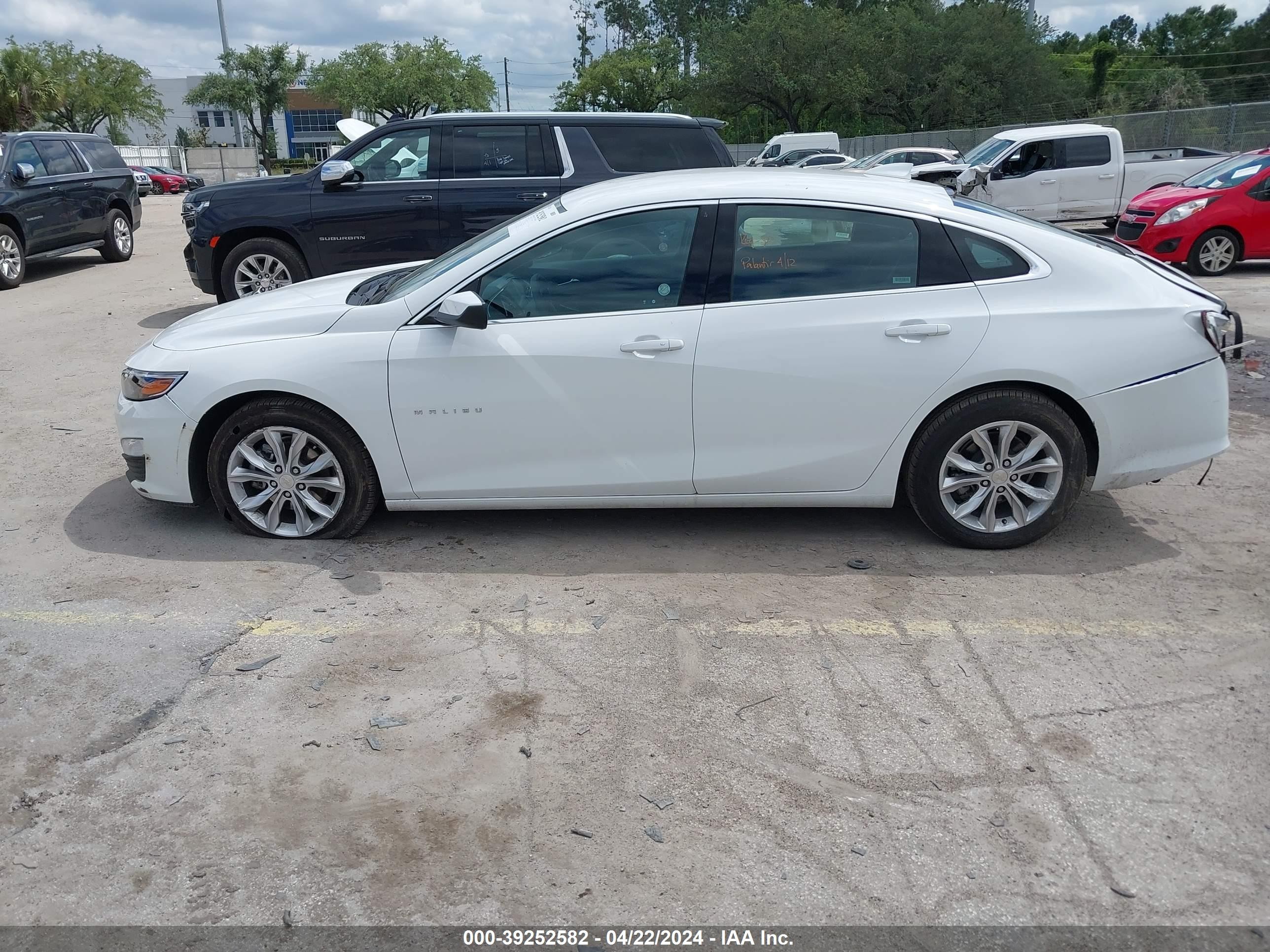 Photo 13 VIN: 1G1ZD5STXPF236252 - CHEVROLET MALIBU 