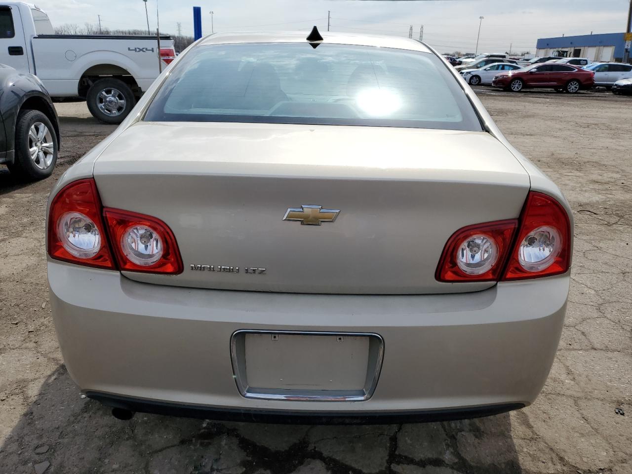 Photo 5 VIN: 1G1ZE5E01CF192666 - CHEVROLET MALIBU 