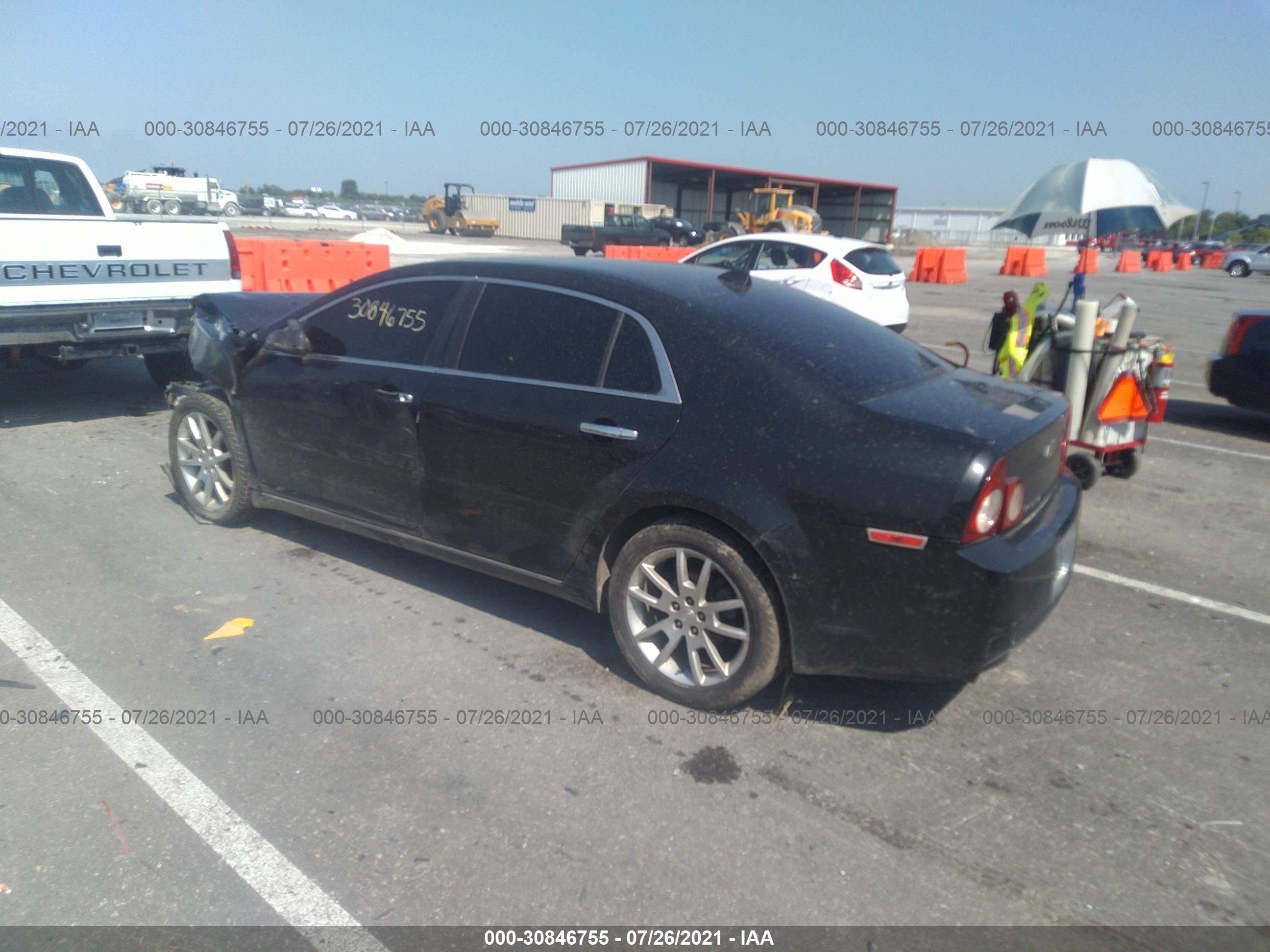 Photo 2 VIN: 1G1ZE5E04CF180107 - CHEVROLET MALIBU 