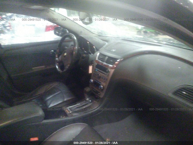 Photo 4 VIN: 1G1ZE5E17BF262081 - CHEVROLET MALIBU 