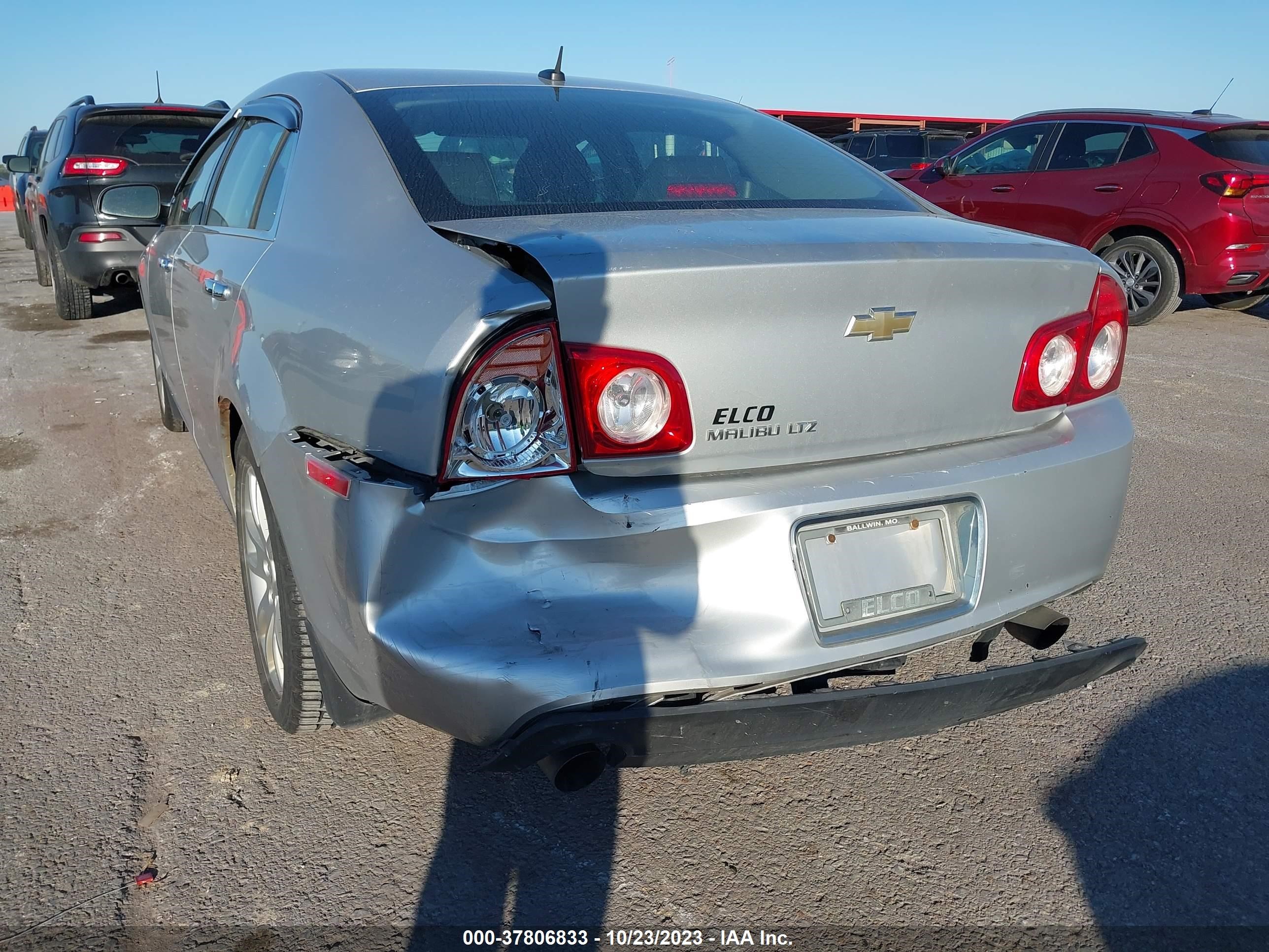 Photo 5 VIN: 1G1ZE5E72BF267290 - CHEVROLET MALIBU 