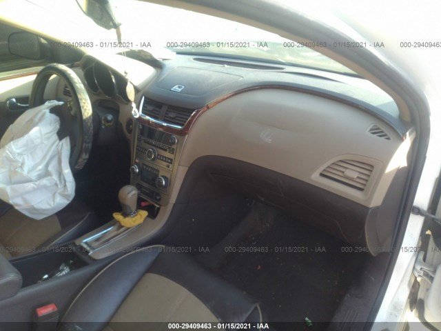 Photo 4 VIN: 1G1ZE5E74BF128844 - CHEVROLET MALIBU 