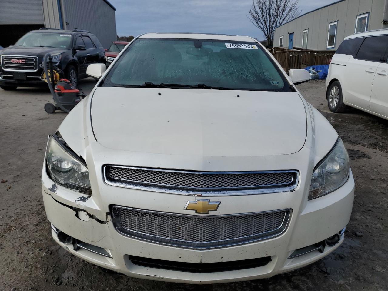 Photo 4 VIN: 1G1ZE5E74BF398172 - CHEVROLET MALIBU 