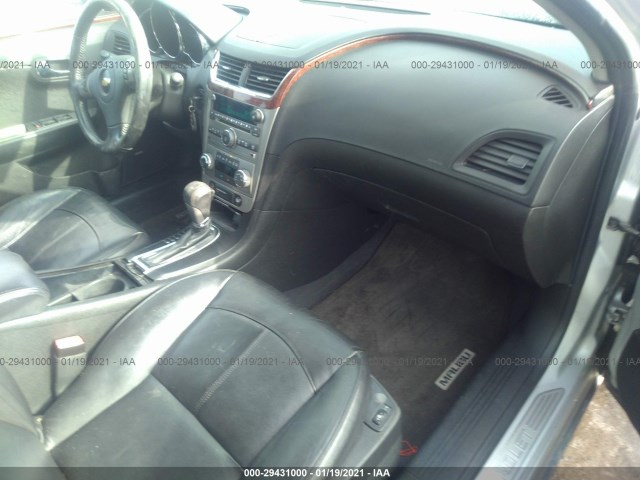 Photo 4 VIN: 1G1ZE5E75BF396821 - CHEVROLET MALIBU 