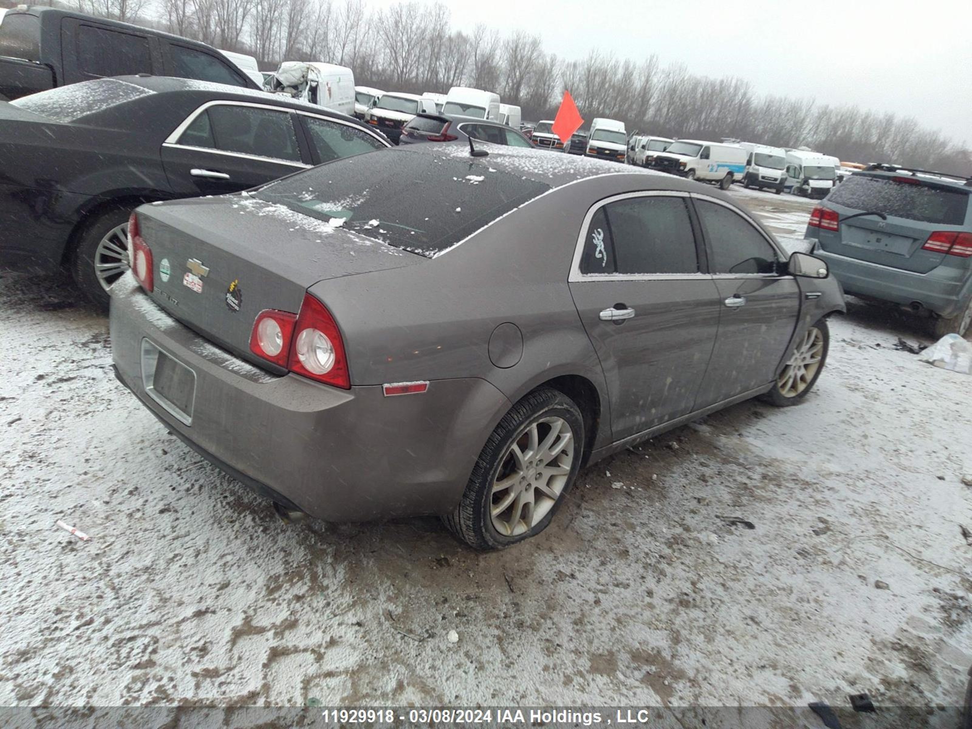 Photo 3 VIN: 1G1ZE5E76A4109304 - CHEVROLET MALIBU 