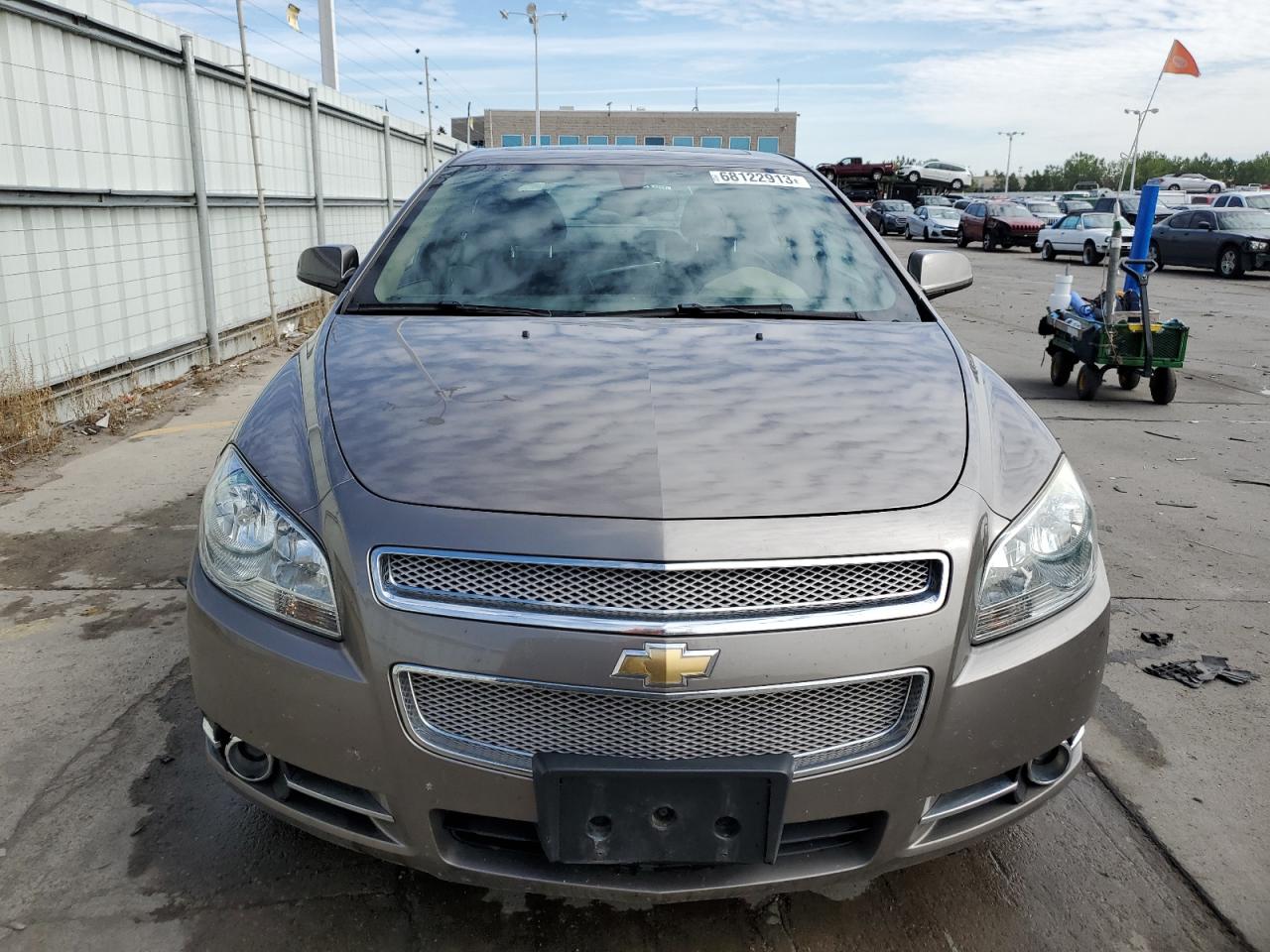 Photo 4 VIN: 1G1ZE5E76BF113116 - CHEVROLET MALIBU 