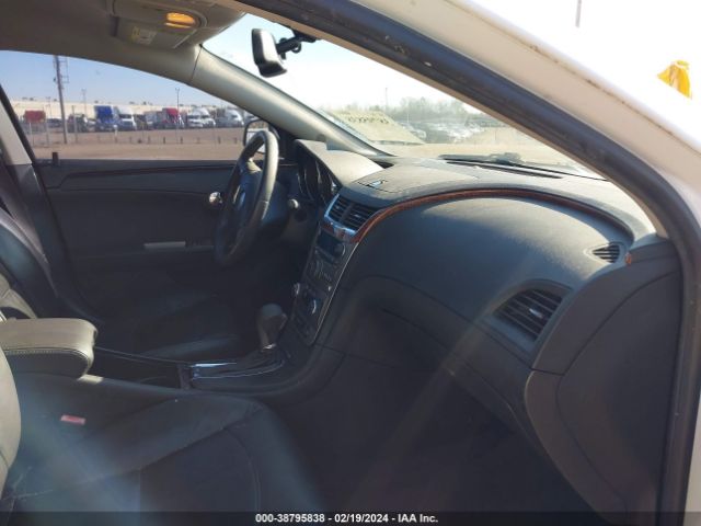 Photo 4 VIN: 1G1ZE5E78BF228266 - CHEVROLET MALIBU 