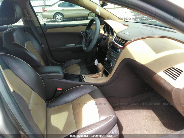 Photo 4 VIN: 1G1ZE5E79AF142088 - CHEVROLET MALIBU 