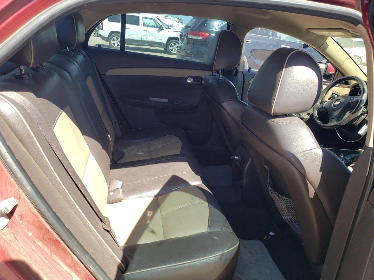 Photo 9 VIN: 1G1ZE5EB7AF302828 - CHEVROLET MALIBU 