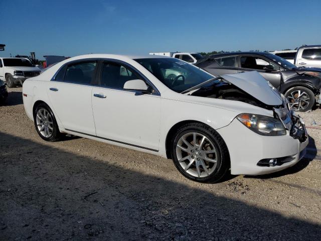 Photo 3 VIN: 1G1ZE5EU8BF140985 - CHEVROLET MALIBU 