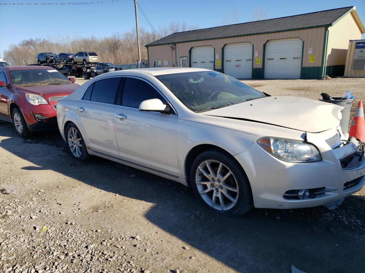 Photo 3 VIN: 1G1ZE5EU9BF360541 - CHEVROLET MALIBU 