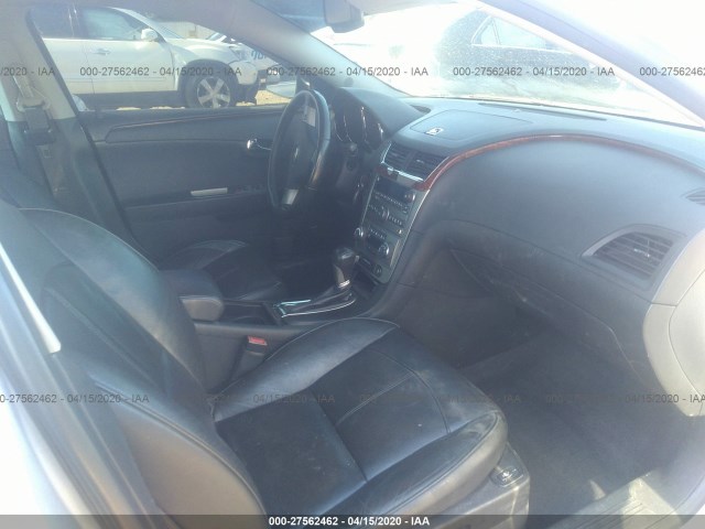 Photo 4 VIN: 1G1ZE5EUXCF160902 - CHEVROLET MALIBU 