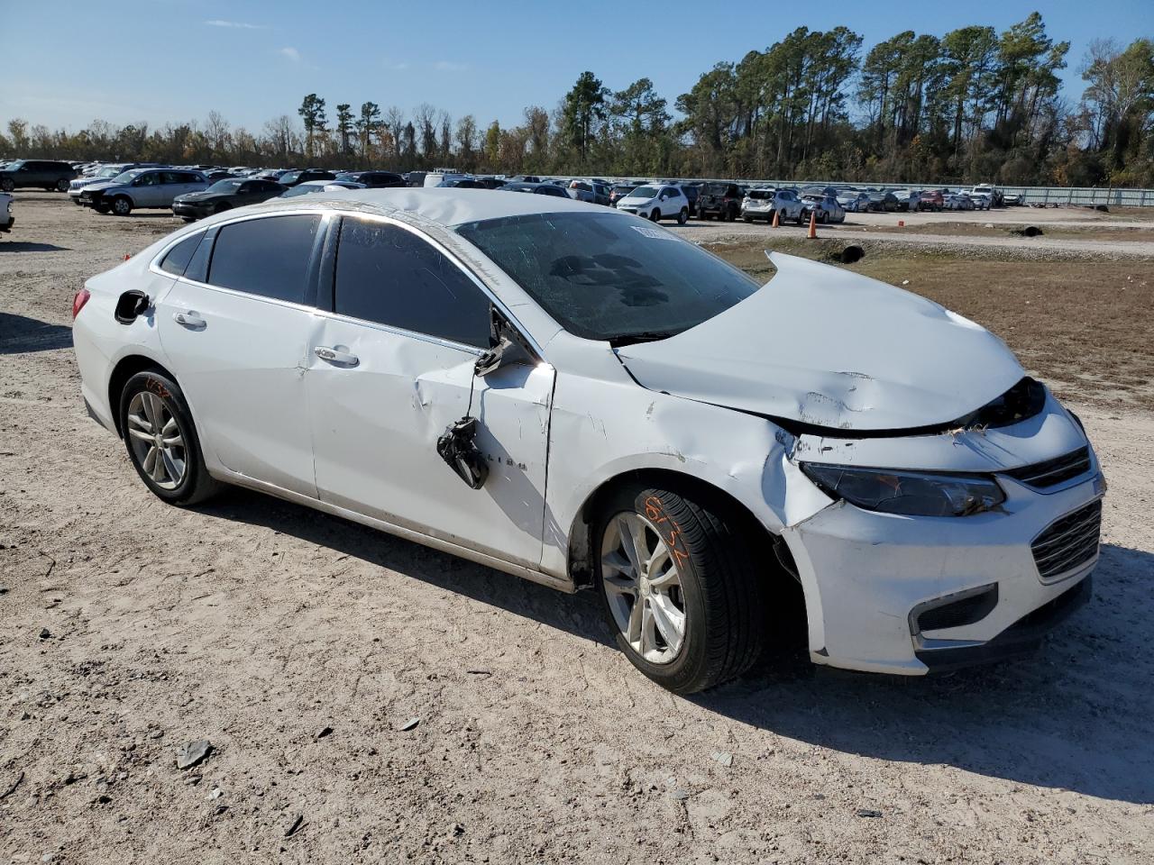 Photo 3 VIN: 1G1ZE5ST1HF251902 - CHEVROLET MALIBU 