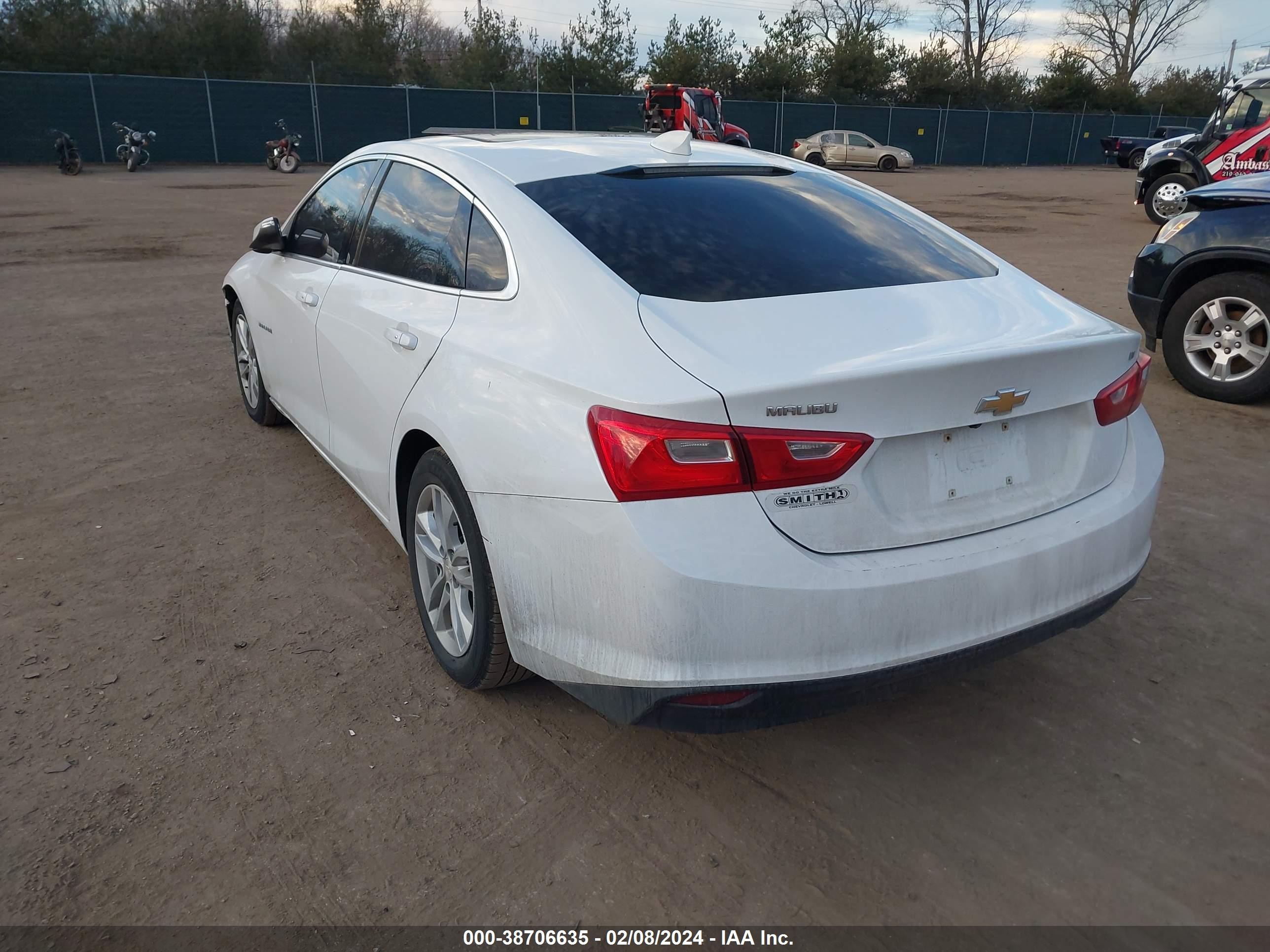 Photo 2 VIN: 1G1ZE5ST2HF129873 - CHEVROLET MALIBU 