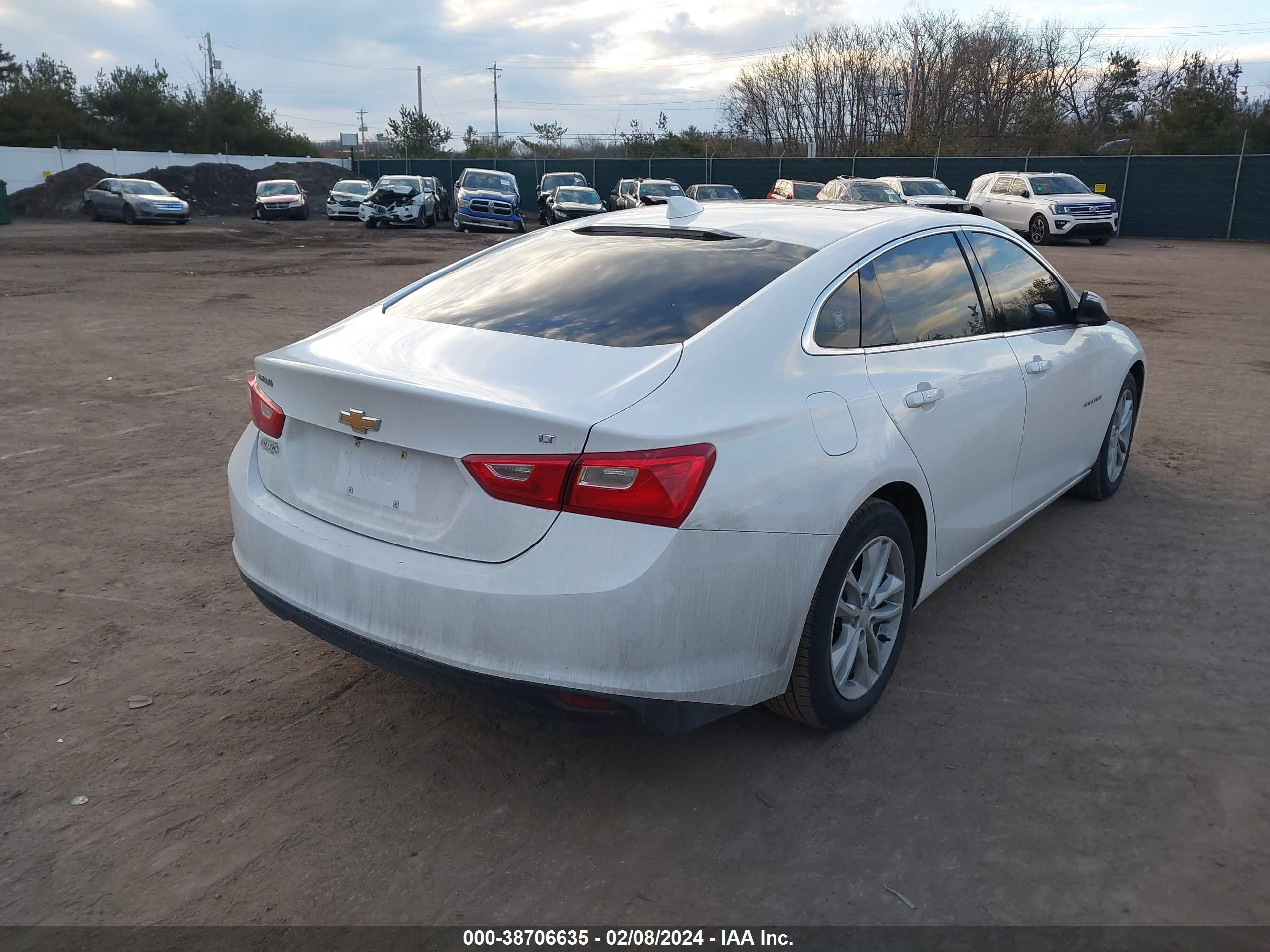 Photo 3 VIN: 1G1ZE5ST2HF129873 - CHEVROLET MALIBU 