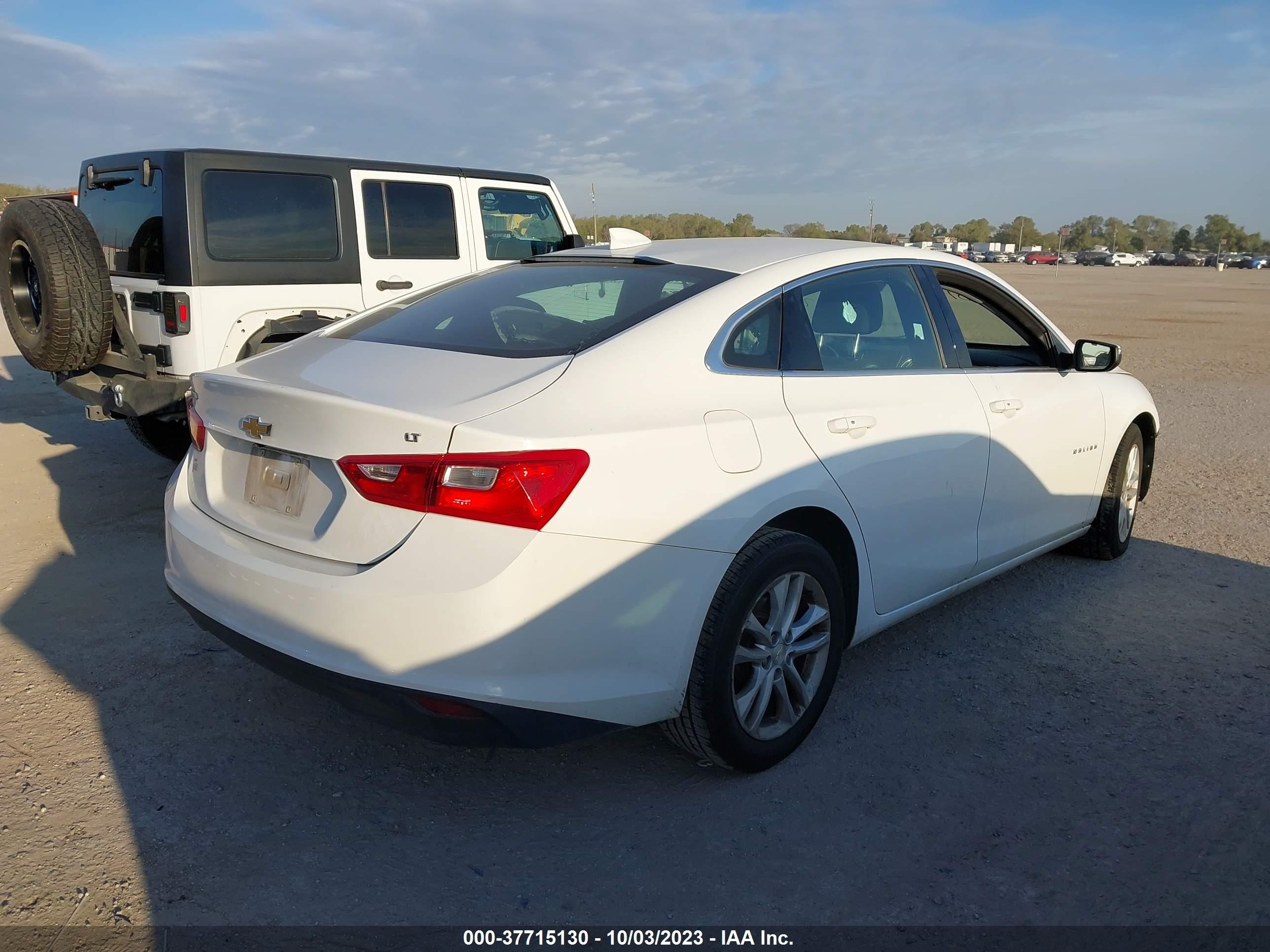 Photo 3 VIN: 1G1ZE5ST3GF345066 - CHEVROLET MALIBU 