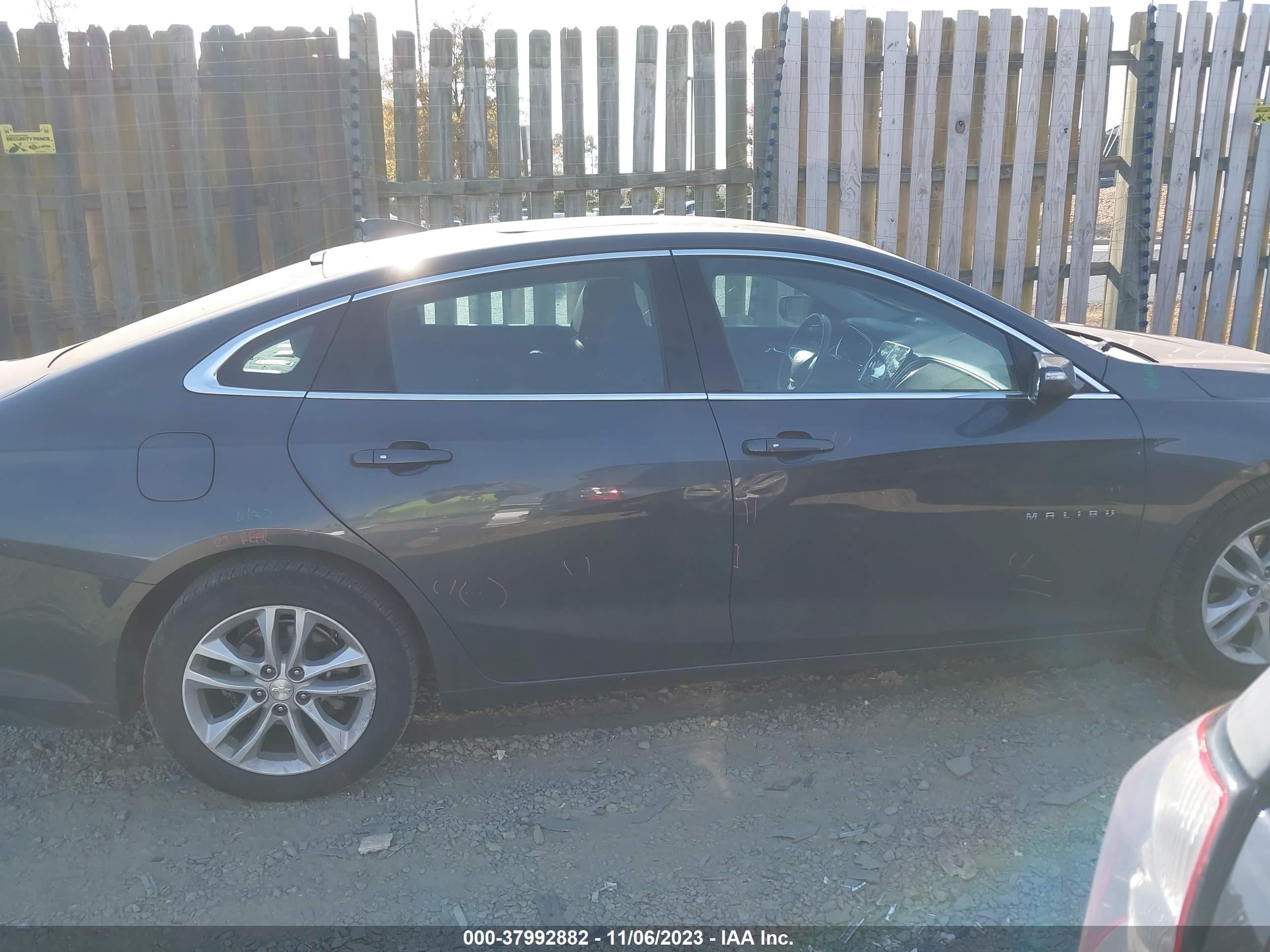 Photo 12 VIN: 1G1ZE5ST4GF173694 - CHEVROLET MALIBU 