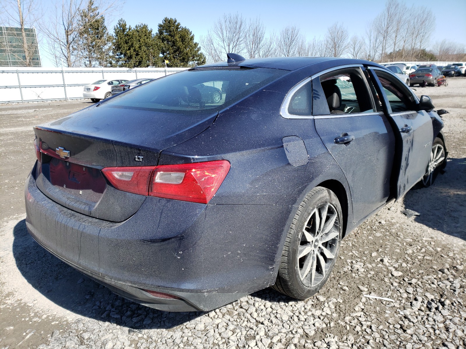 Photo 3 VIN: 1G1ZE5ST4HF174118 - CHEVROLET MALIBU LT 