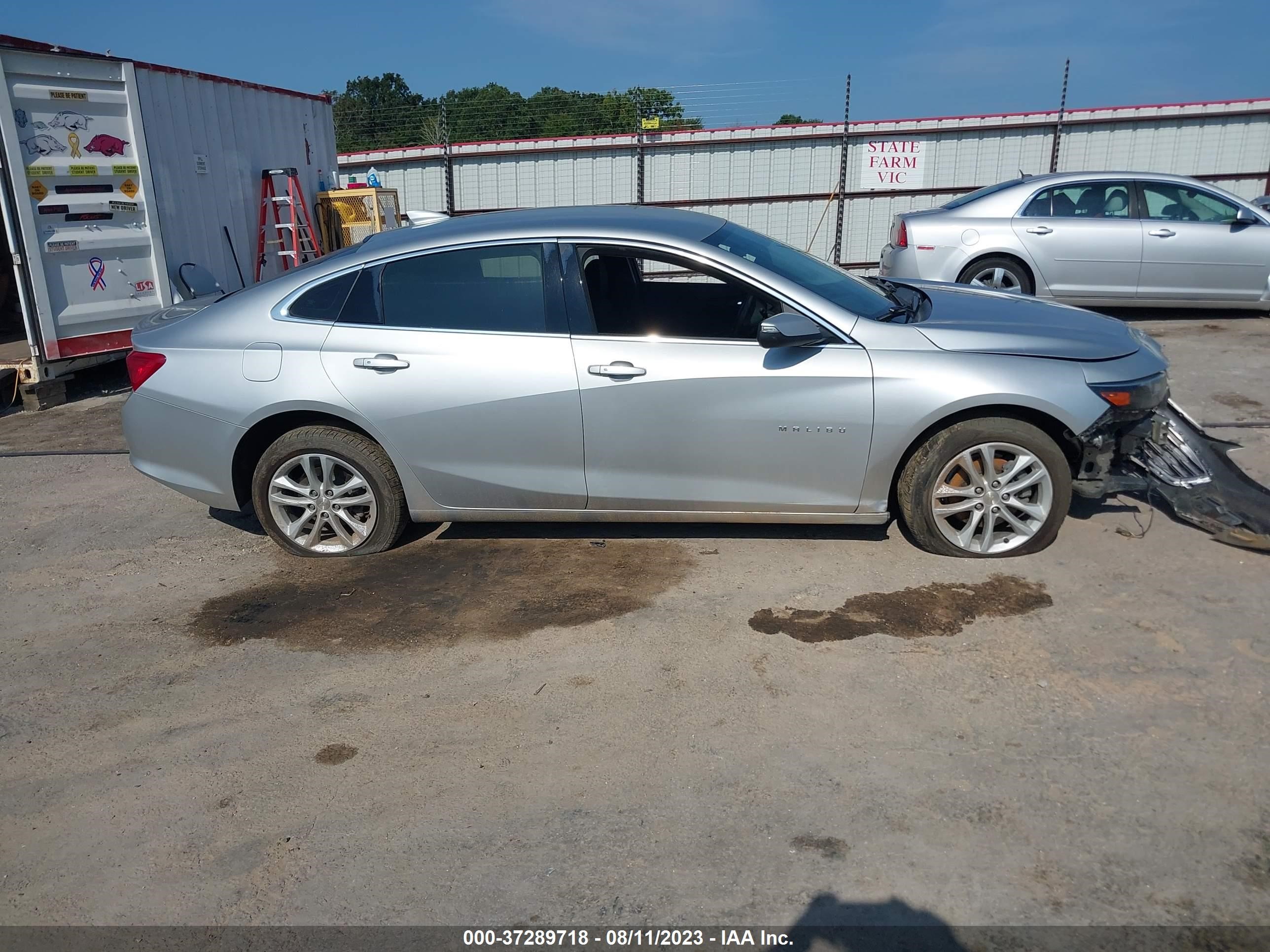 Photo 11 VIN: 1G1ZE5ST4HF183238 - CHEVROLET MALIBU 