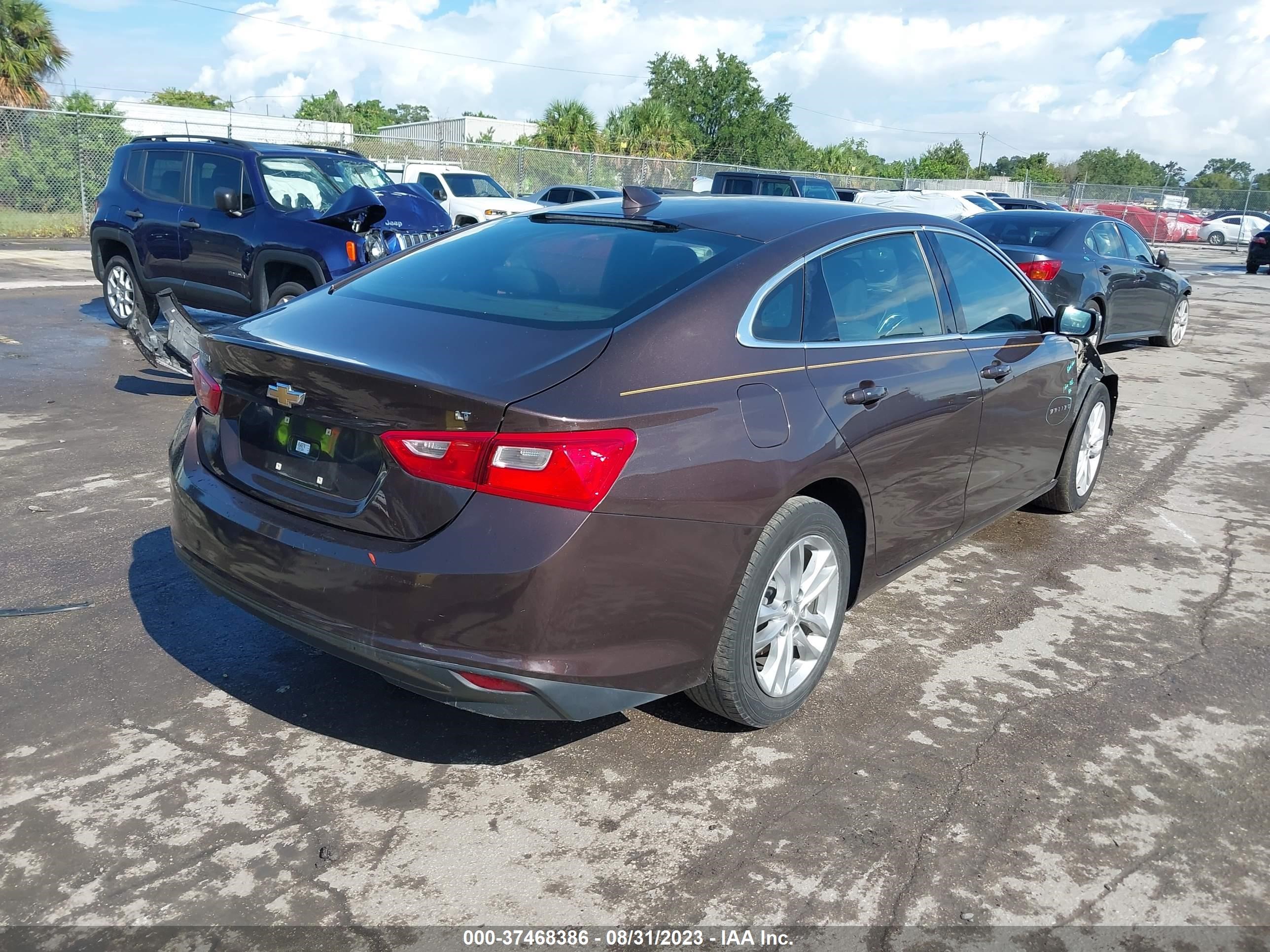 Photo 3 VIN: 1G1ZE5ST5GF264957 - CHEVROLET MALIBU 