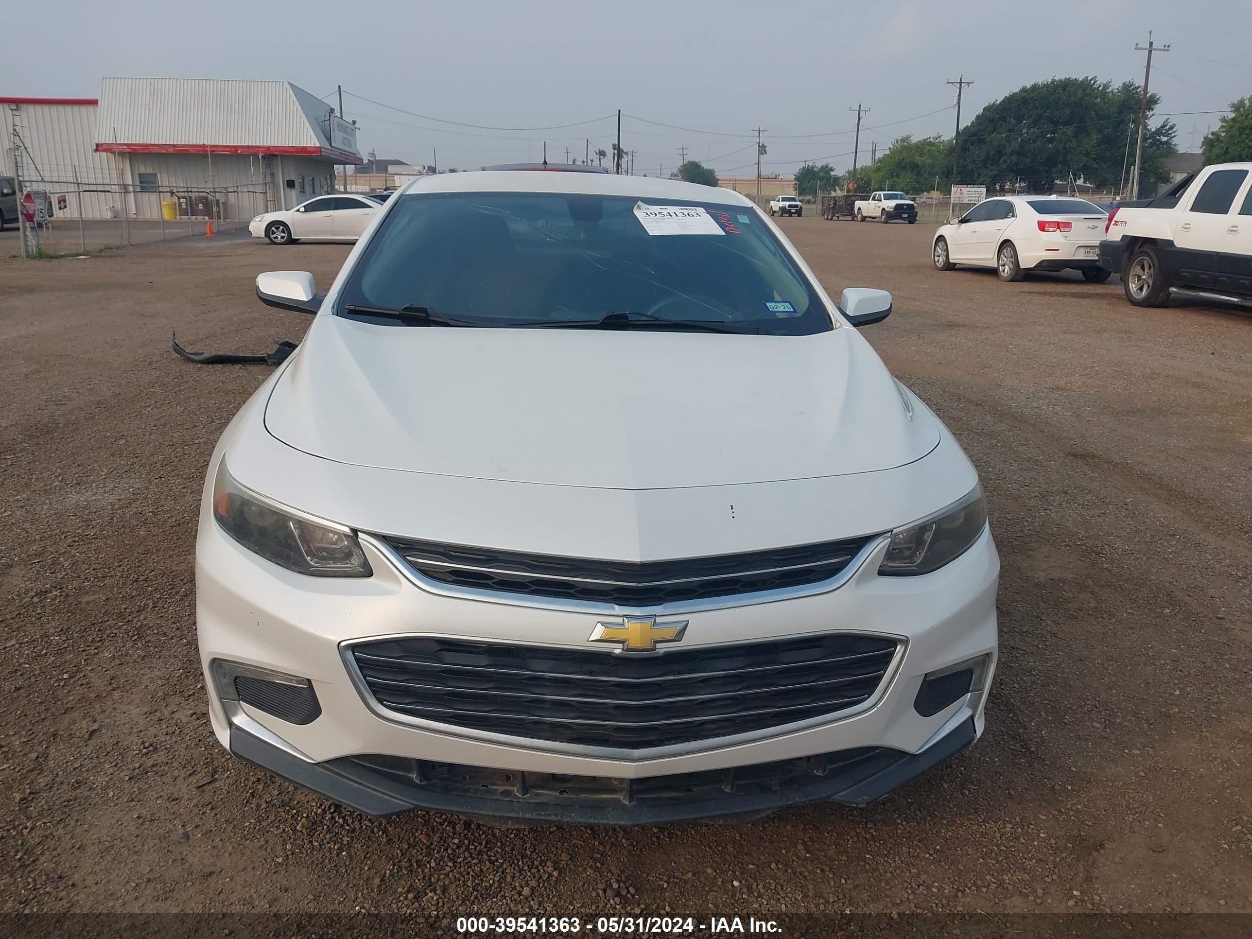 Photo 11 VIN: 1G1ZE5ST6GS341786 - CHEVROLET MALIBU 