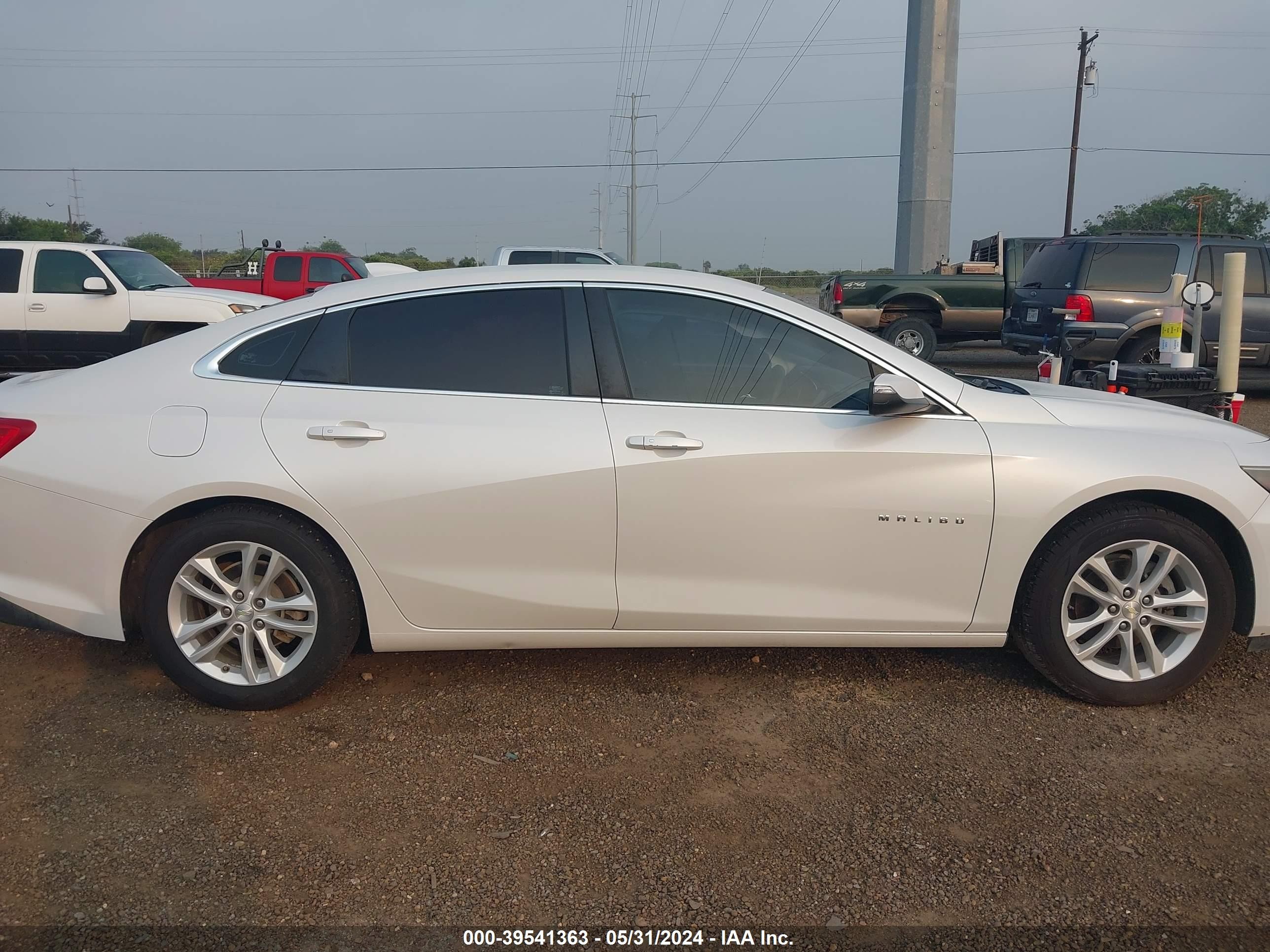 Photo 12 VIN: 1G1ZE5ST6GS341786 - CHEVROLET MALIBU 