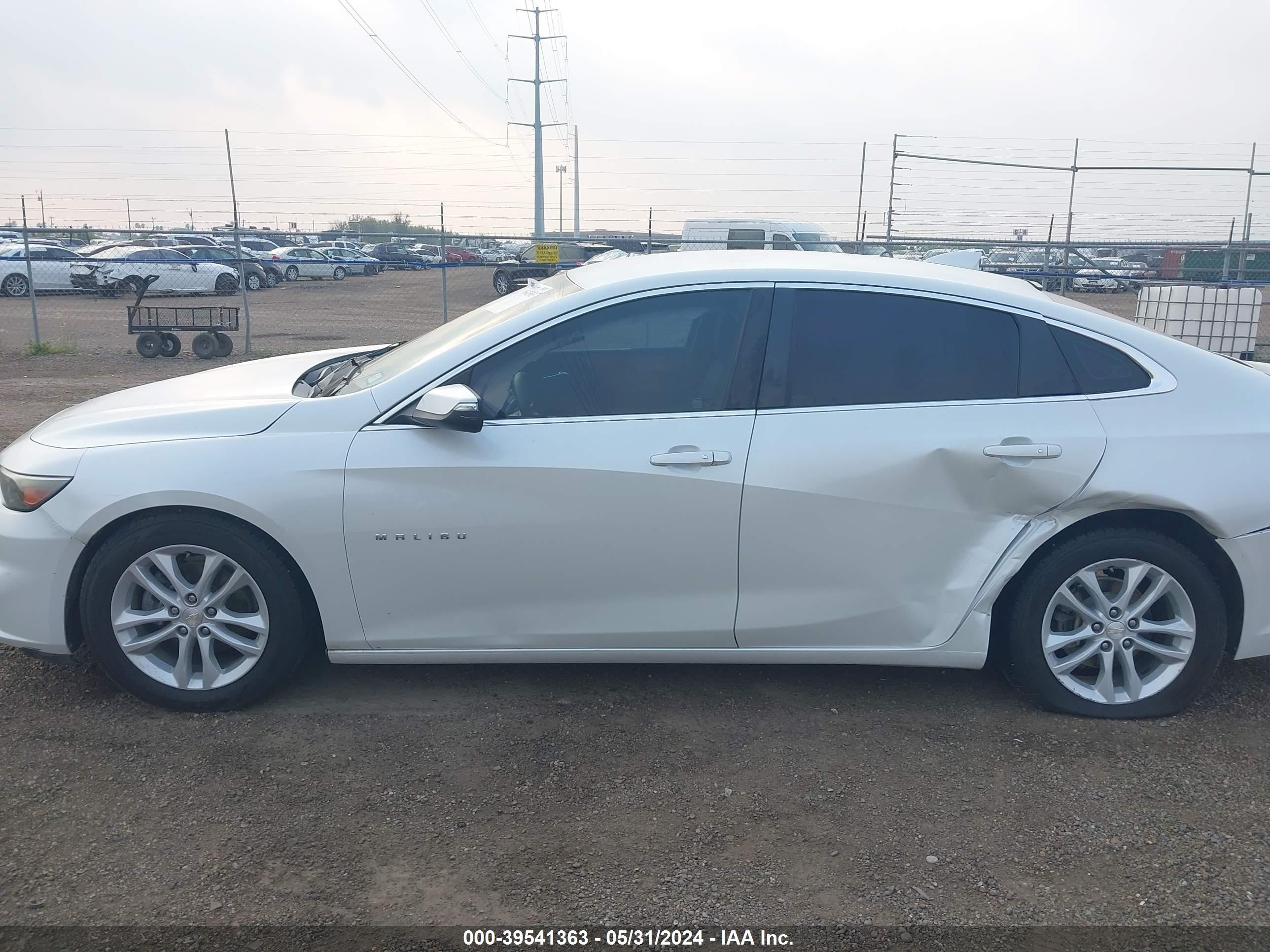 Photo 13 VIN: 1G1ZE5ST6GS341786 - CHEVROLET MALIBU 