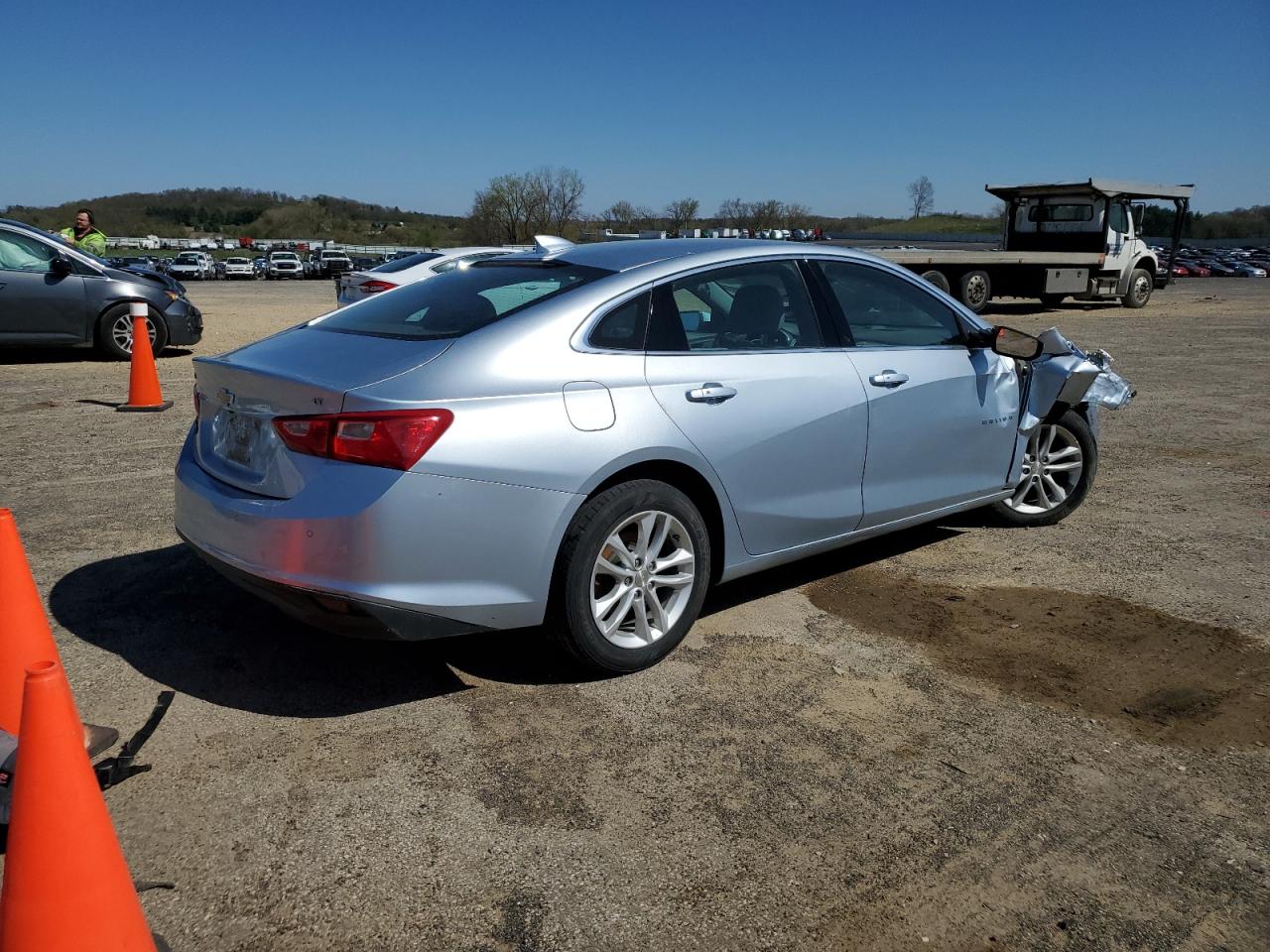 Photo 2 VIN: 1G1ZE5ST7HF221741 - CHEVROLET MALIBU 