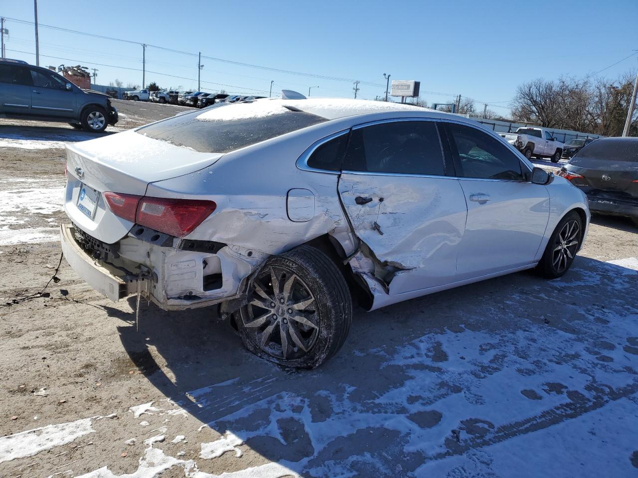 Photo 2 VIN: 1G1ZE5ST7HF271118 - CHEVROLET MALIBU 