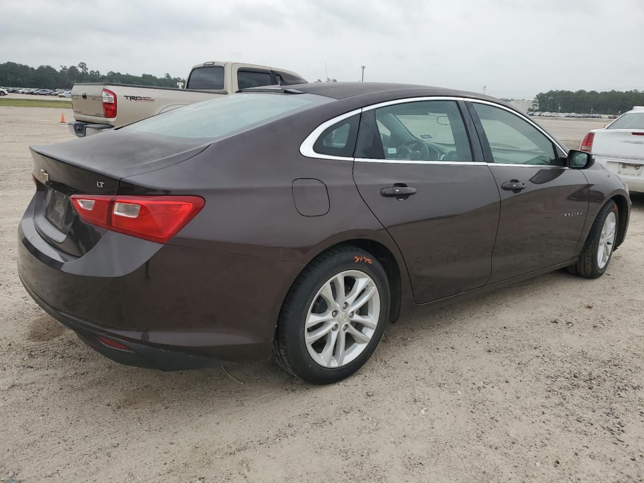 Photo 2 VIN: 1G1ZE5ST8GF296835 - CHEVROLET MALIBU 