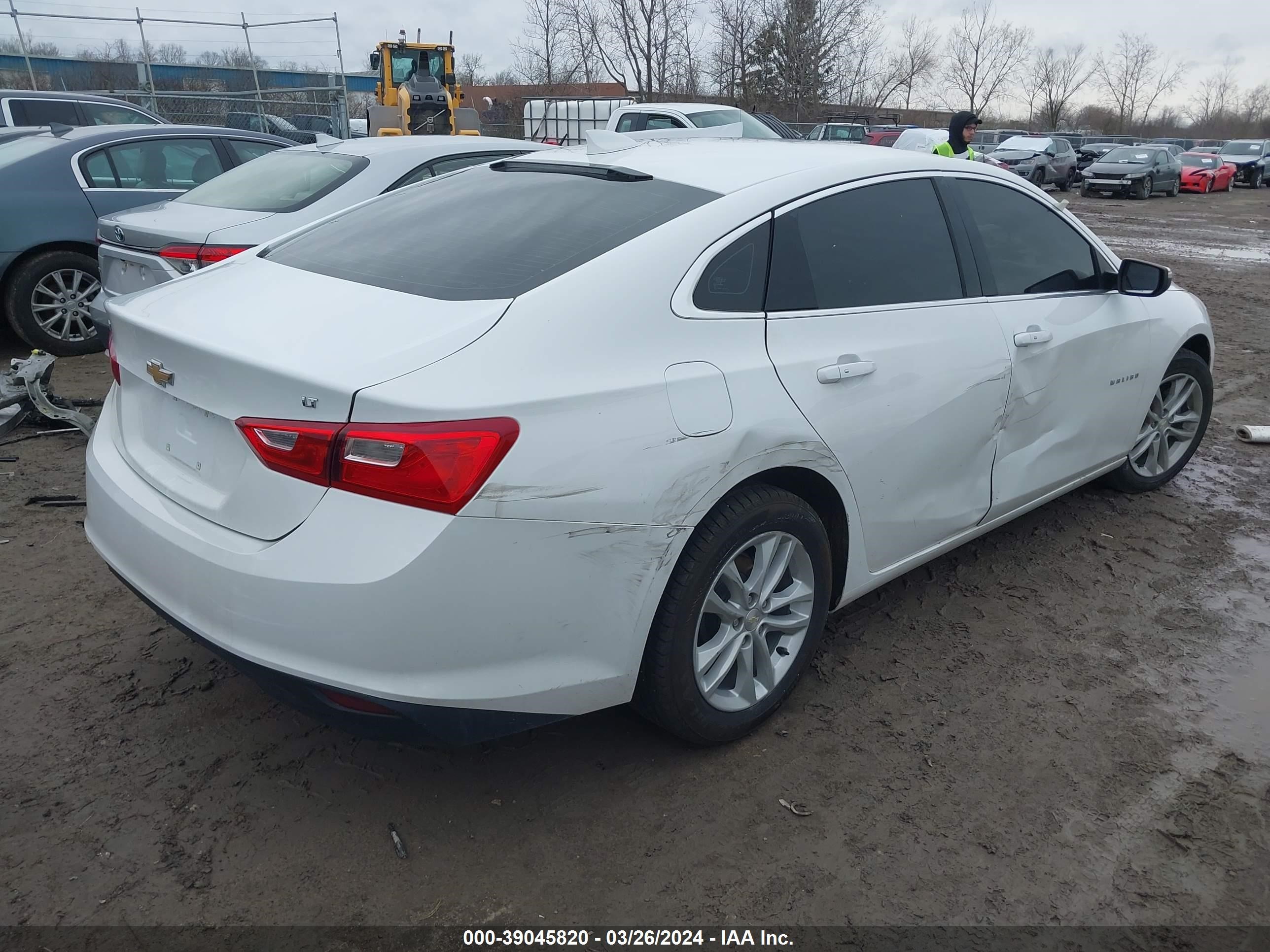 Photo 3 VIN: 1G1ZE5ST9HF136965 - CHEVROLET MALIBU 