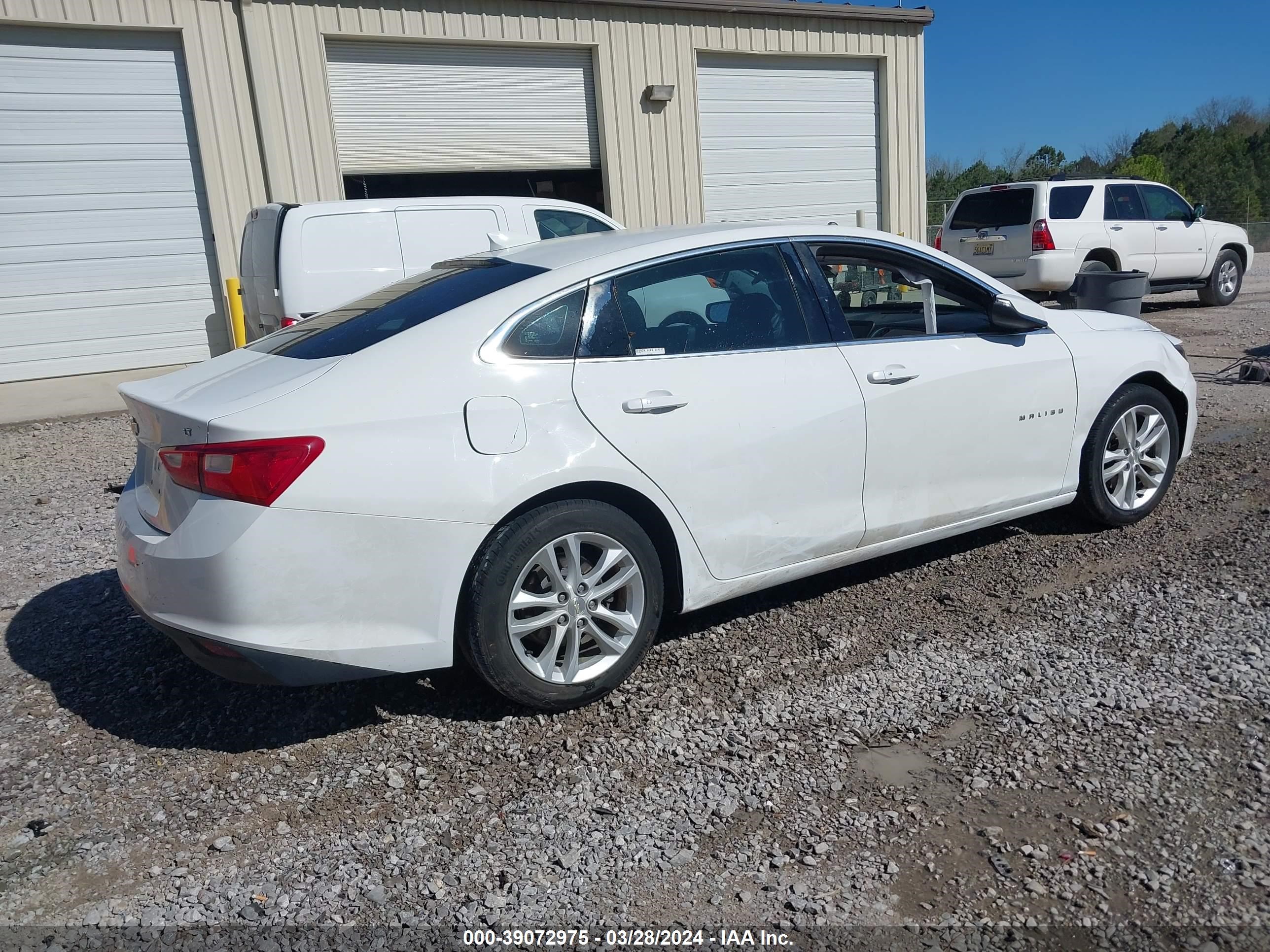 Photo 3 VIN: 1G1ZE5STXGF262797 - CHEVROLET MALIBU 