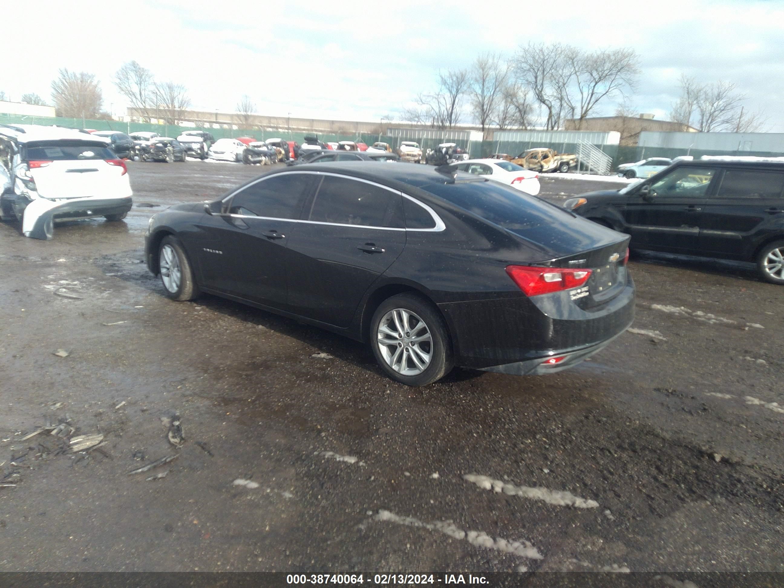 Photo 2 VIN: 1G1ZE5STXHF151040 - CHEVROLET MALIBU 