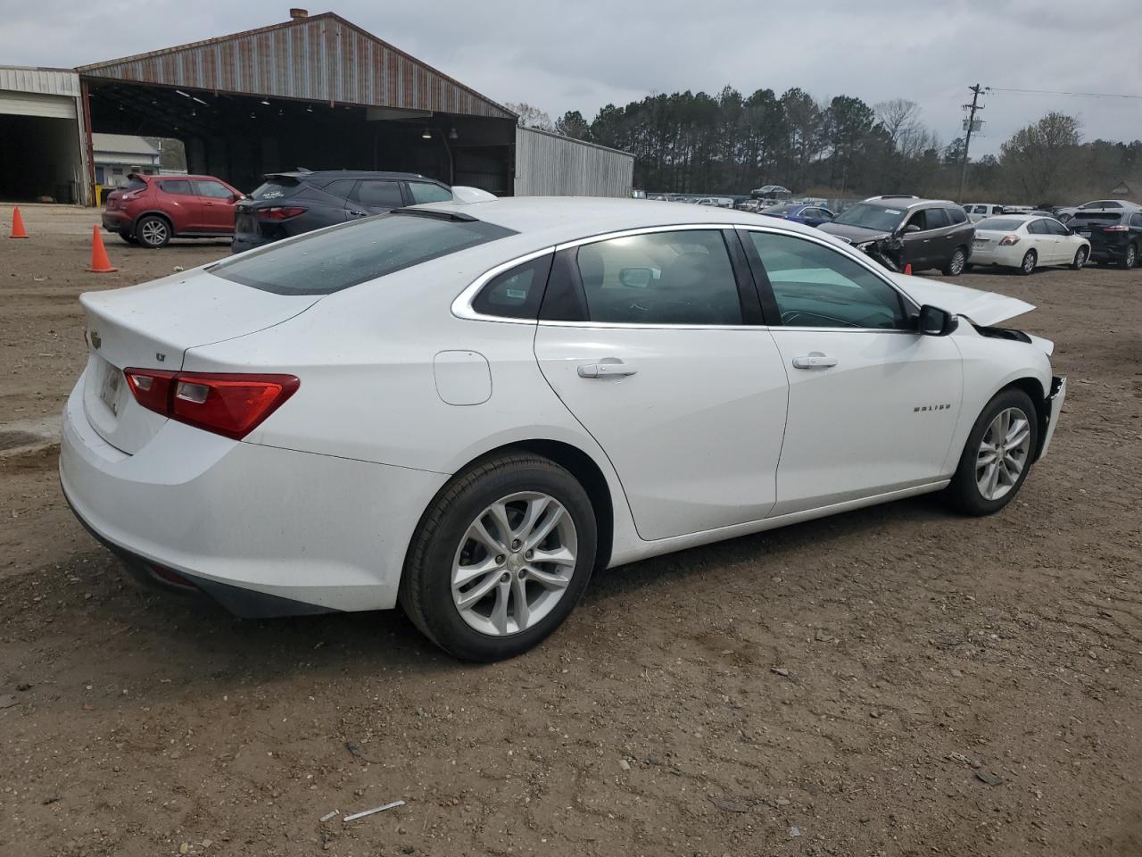 Photo 2 VIN: 1G1ZE5STXHF214329 - CHEVROLET MALIBU 