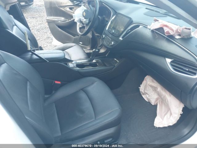 Photo 4 VIN: 1G1ZE5SX0KF120213 - CHEVROLET MALIBU 