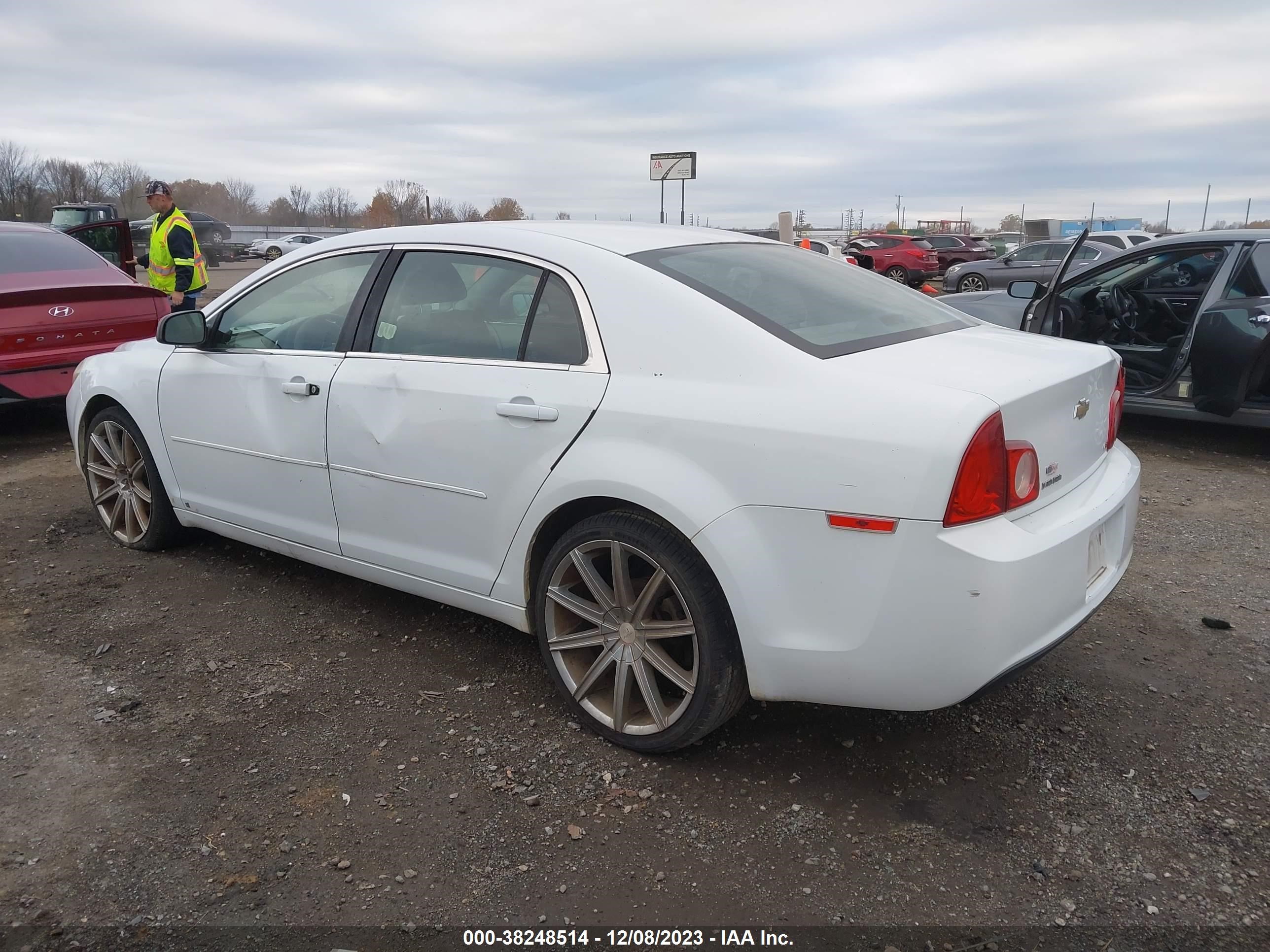 Photo 2 VIN: 1G1ZG57BX9F244331 - CHEVROLET MALIBU 