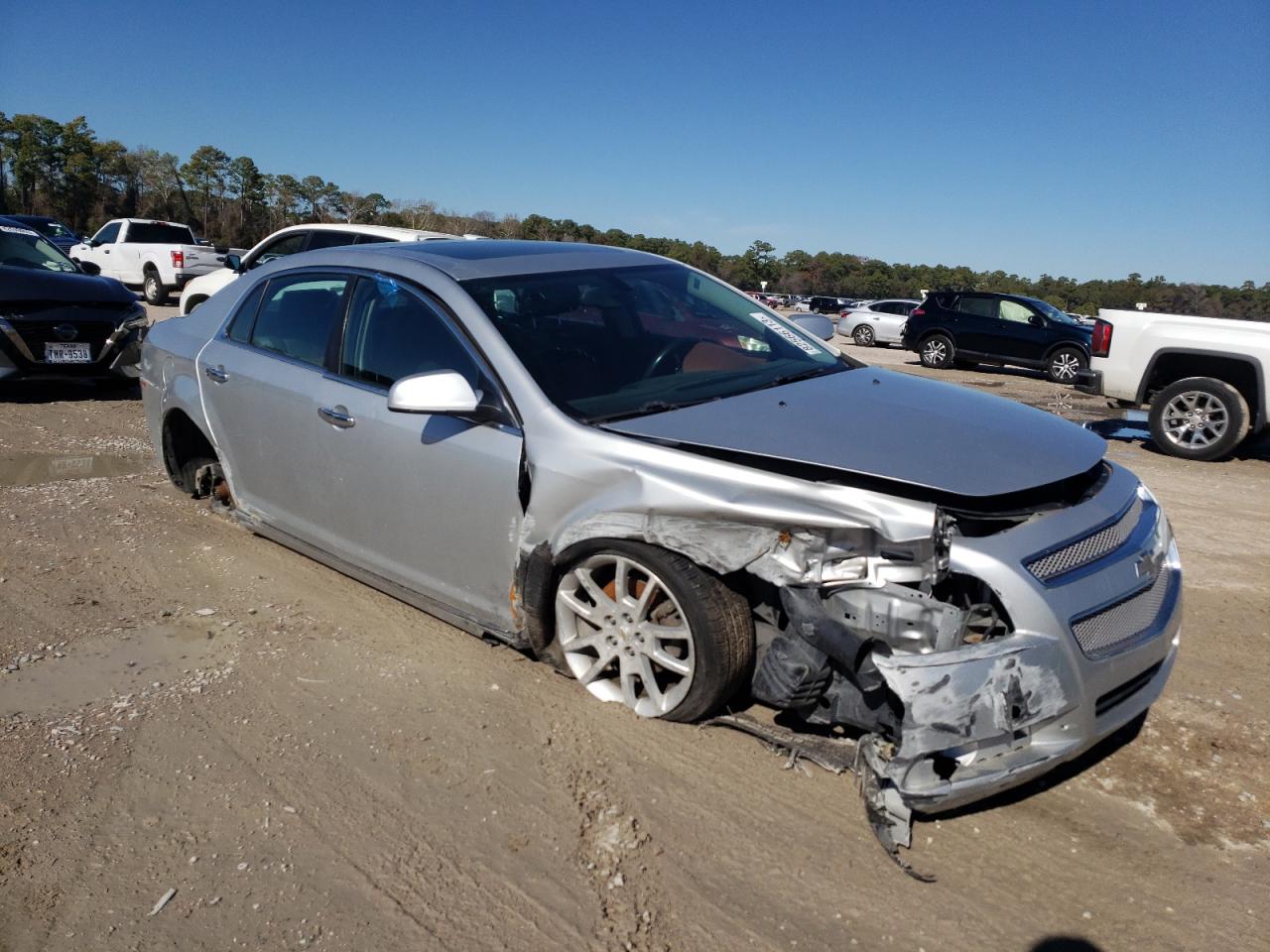 Photo 3 VIN: 1G1ZG5E78CF129166 - CHEVROLET MALIBU 